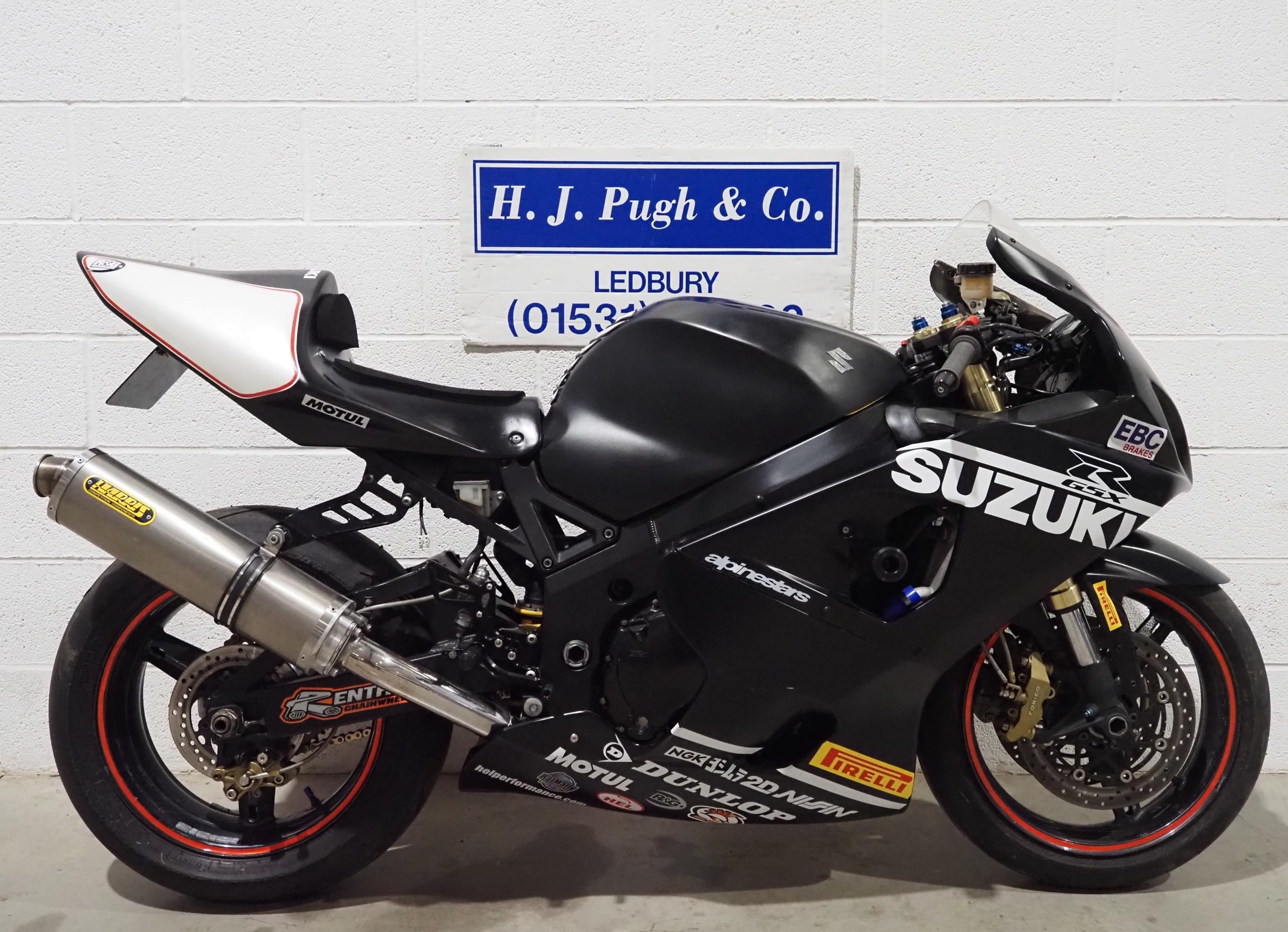 Suzuki GSXR 750 K5 motorcycle. 2005. 749cc Runs and rides. Track bike with Shorty levers, K & N
