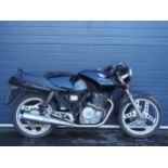 Honda XBR 500 motorcycle. 499cc. 1986 Engine turns over. Reg. C370 XFO. V5. Key