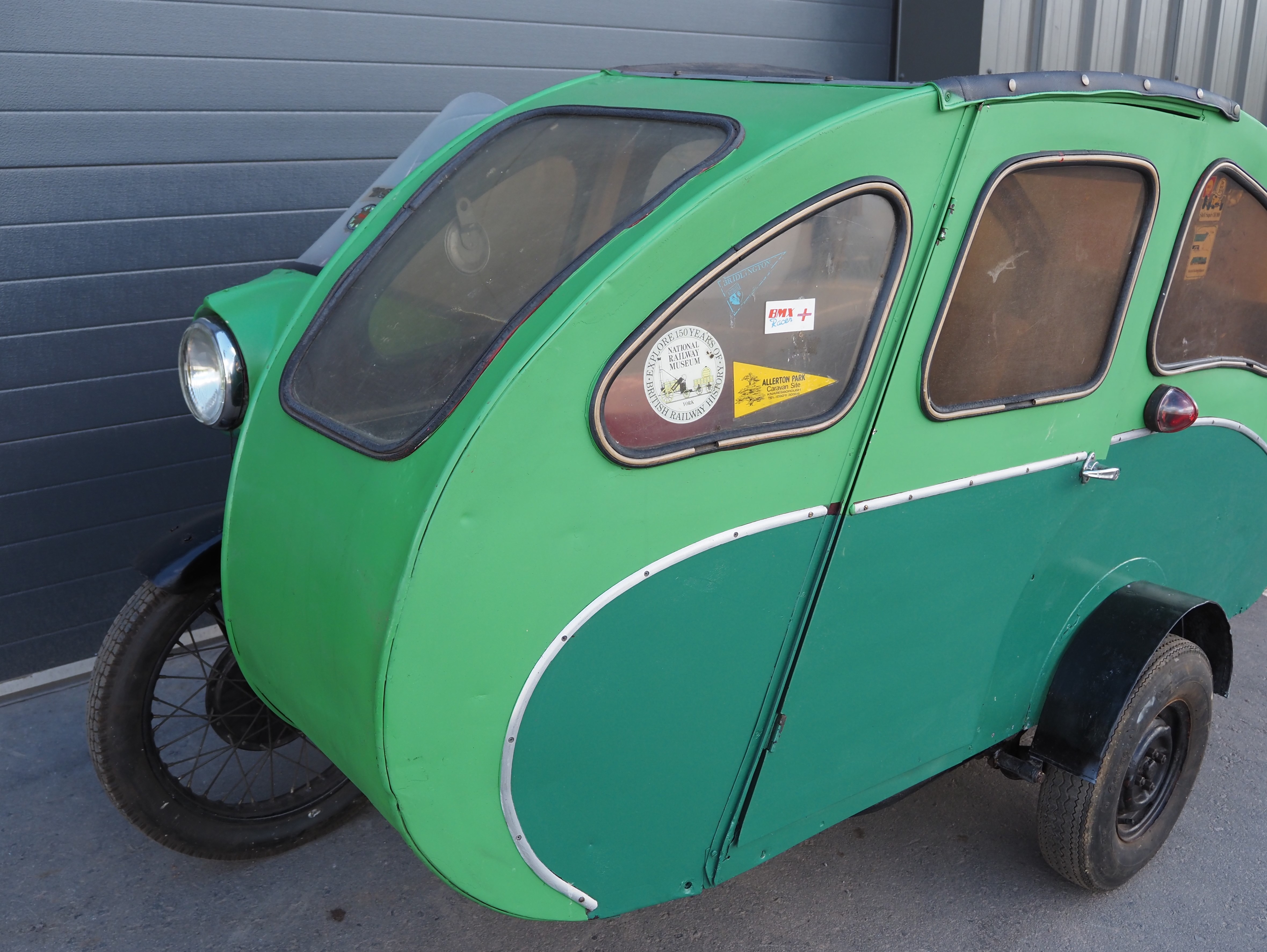 BSA Gold Flash sidecar outfit. 1955. 650ccRuns but has been dry stored for some time and will need - Image 8 of 9