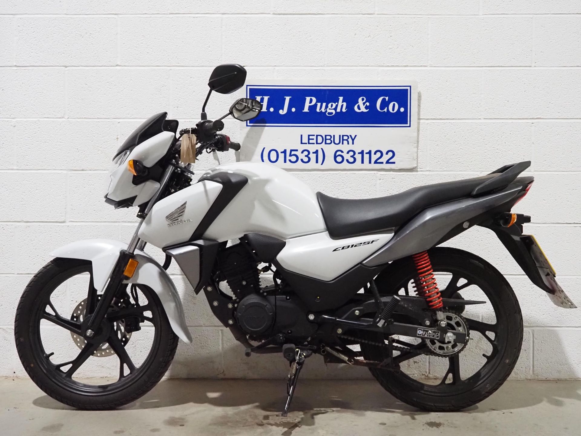 Honda CBF125 motorcycle. 2022. 124cc. Runs and rides. Recent service Comes with wheel lock, - Image 6 of 6