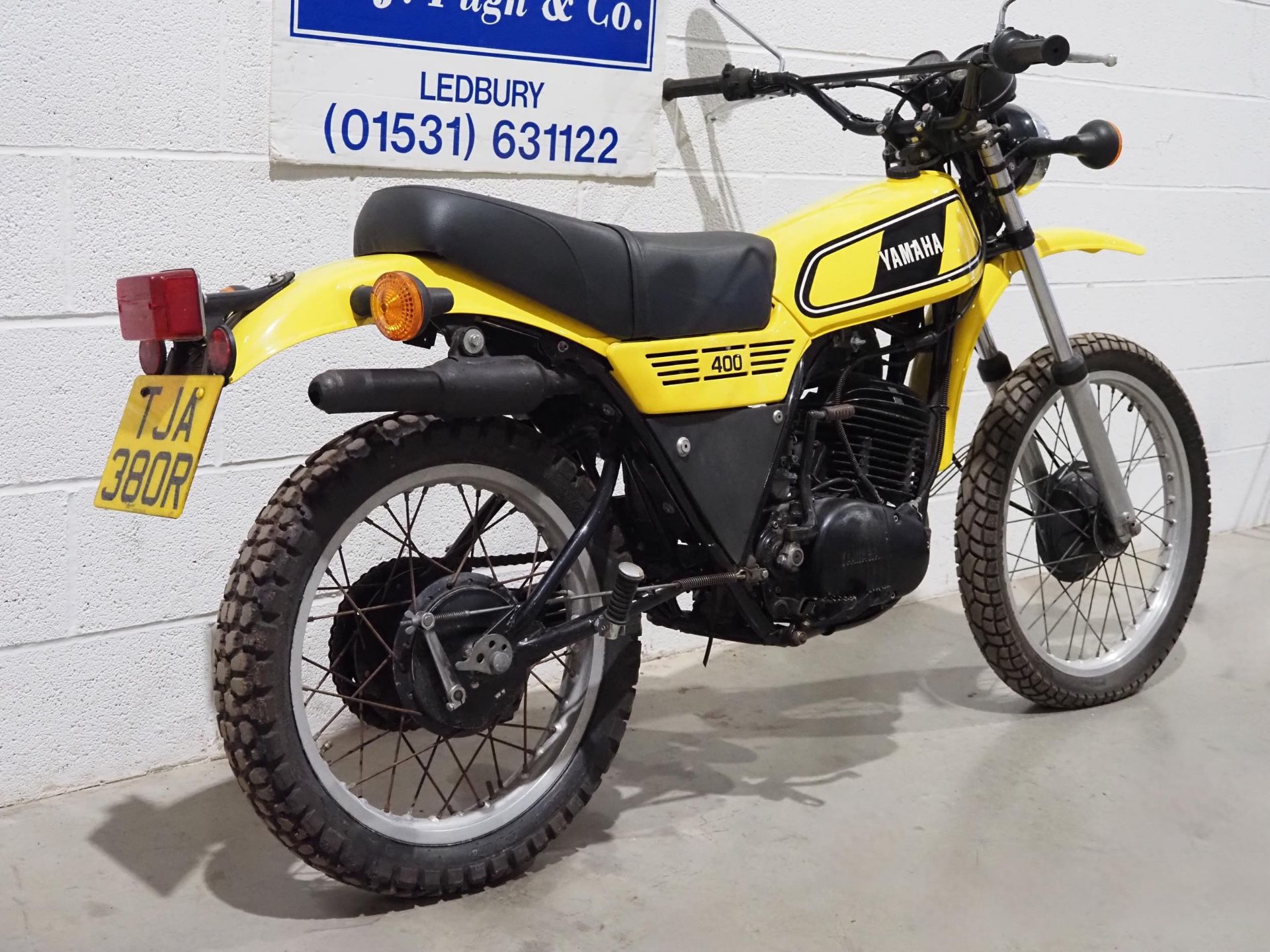 Yamaha DT400 trail motorcycle. 1977. 398cc Runs and rides. Reg. TJA 380R. Part of V5. Keys - Image 3 of 7