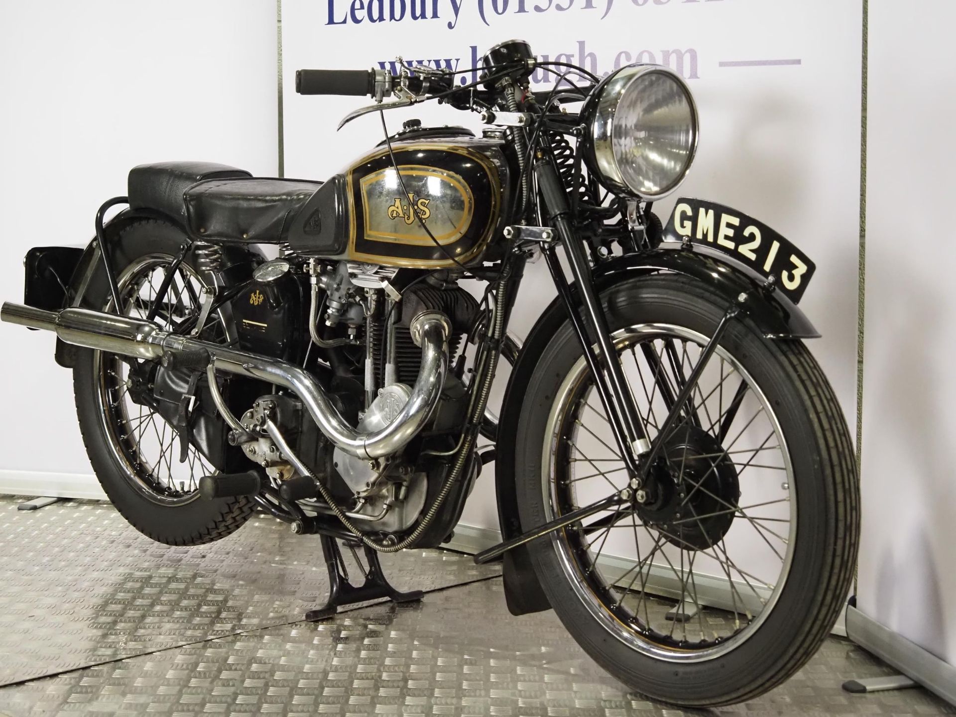 AJS Model 26 motorcycle. 1937. 347cc Frame No. 6431 Engine No. 37/26/5147S Runs and rides, last - Image 3 of 13