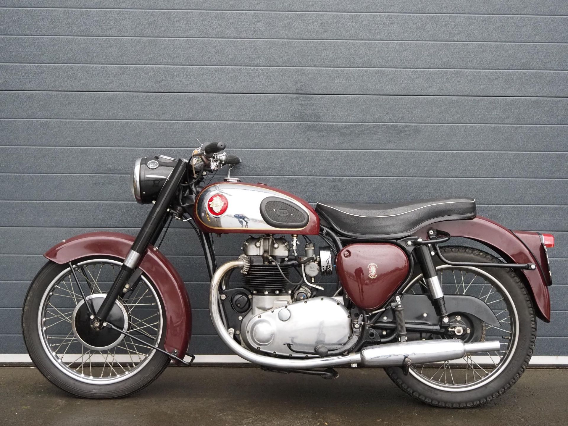 BSA A7 motorcycle. 500cc. 1959. Frame No. A716580 Engine No. CA7 1620 Runs and rides well, lots of - Image 6 of 6