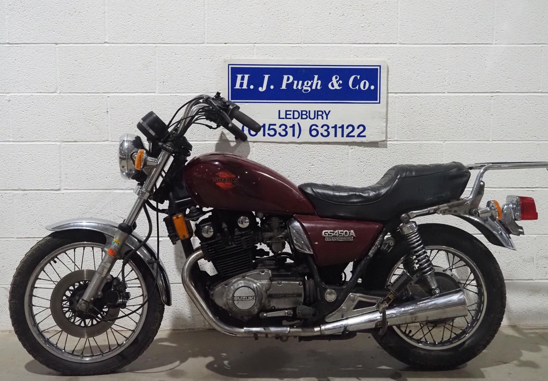 Suzuki GS450 motorcycle. Runs but will require recommissioning. Import. Come with Nova document. - Image 6 of 6