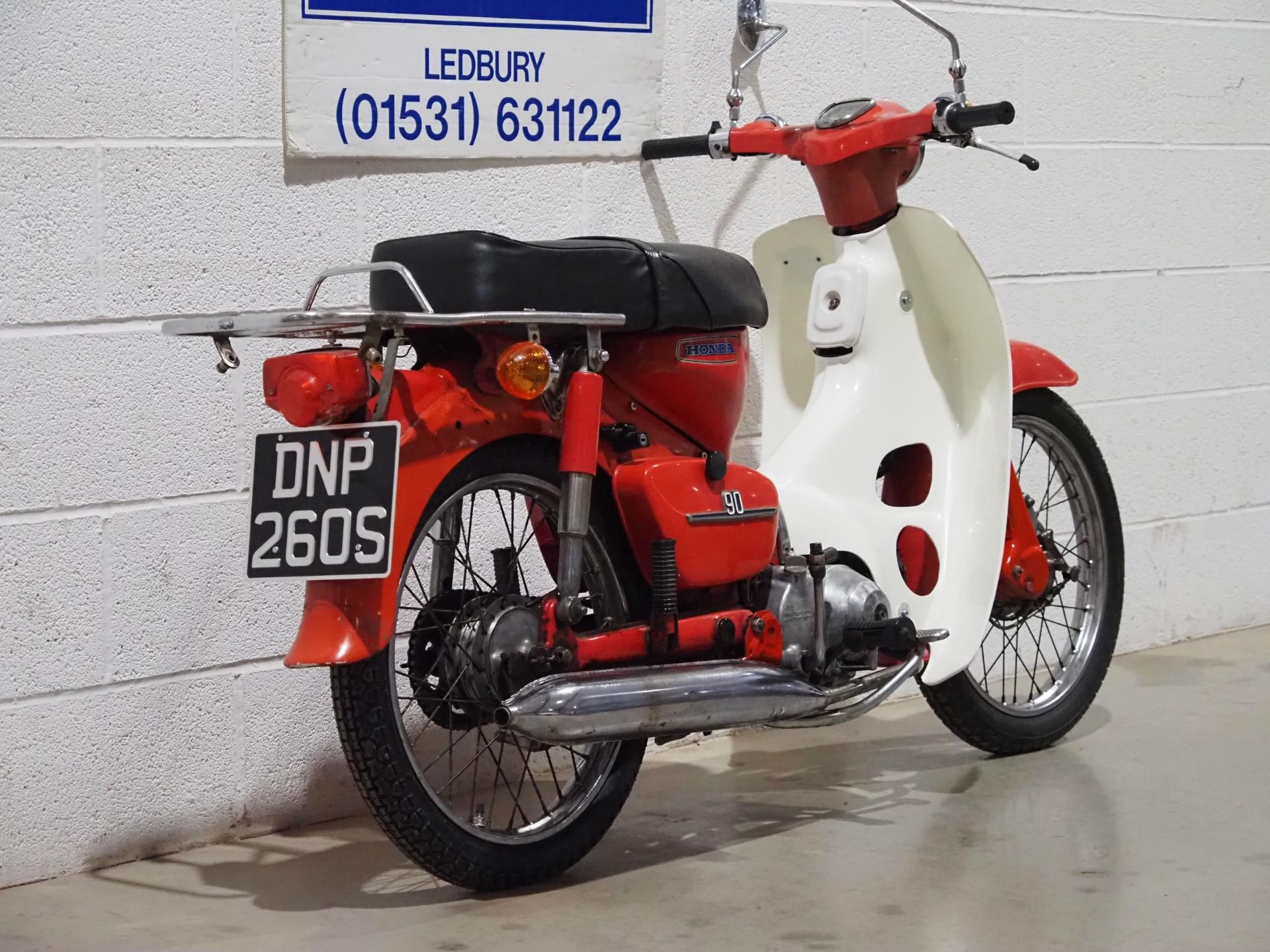 Honda C90 moped. 1977. 90cc. Runs but will need recommissioning as has been stored for some time and - Bild 3 aus 6