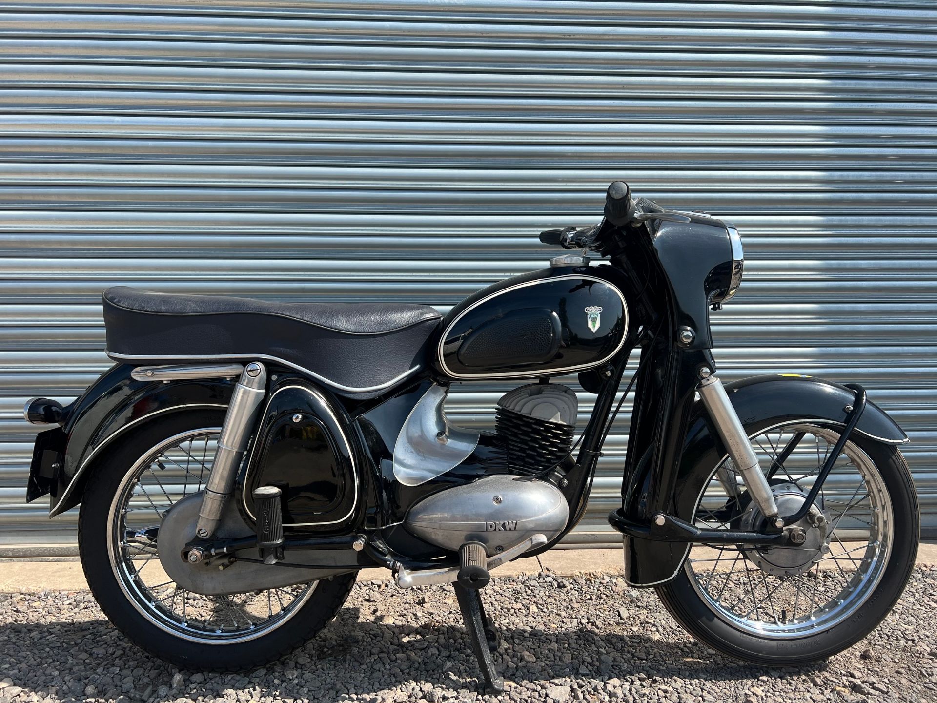 DKW RT200 VS motorcycle. 1959. 197cc Frame No. 45590719 Engine No. 47075138 Runs and rides. Has been - Image 2 of 7