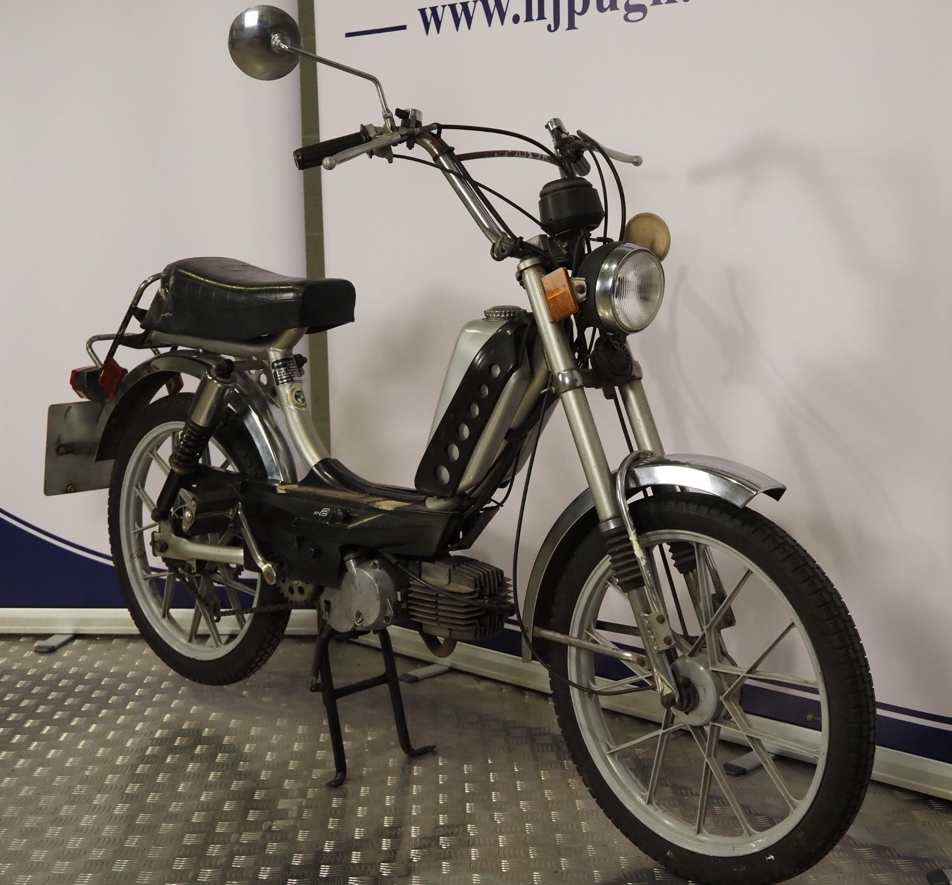Puch Free Spirit moped. 1981. 49cc. Frame No. 3523729 Runs but will need recommissioning. Reg. PNR - Image 3 of 7