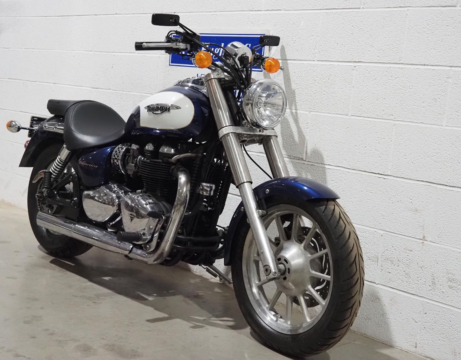 Triumph Bonneville America 865 motorcycle. 2009. 865cc. Runs and rides. MOT until 23.04.25. Has - Bild 3 aus 7