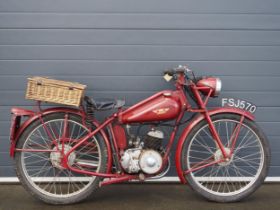 James Comet motorcycle. 1952. Frame No. J3/20470 Engine No. 797/33971 Runs and rides. Needs light