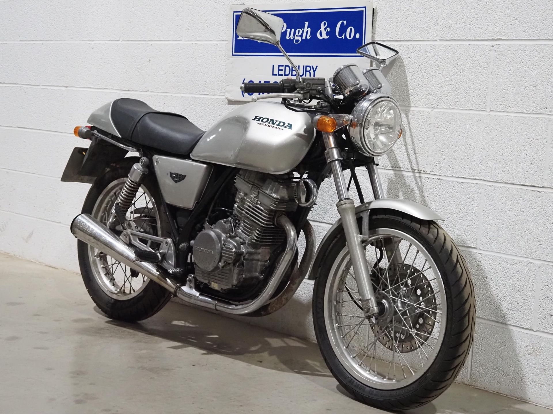 Honda Clubman GB250 motorcycle. 1985. 249cc. Frame No. MC10-1400792 Engine No. MC10E-1500494 Reg. - Bild 2 aus 6