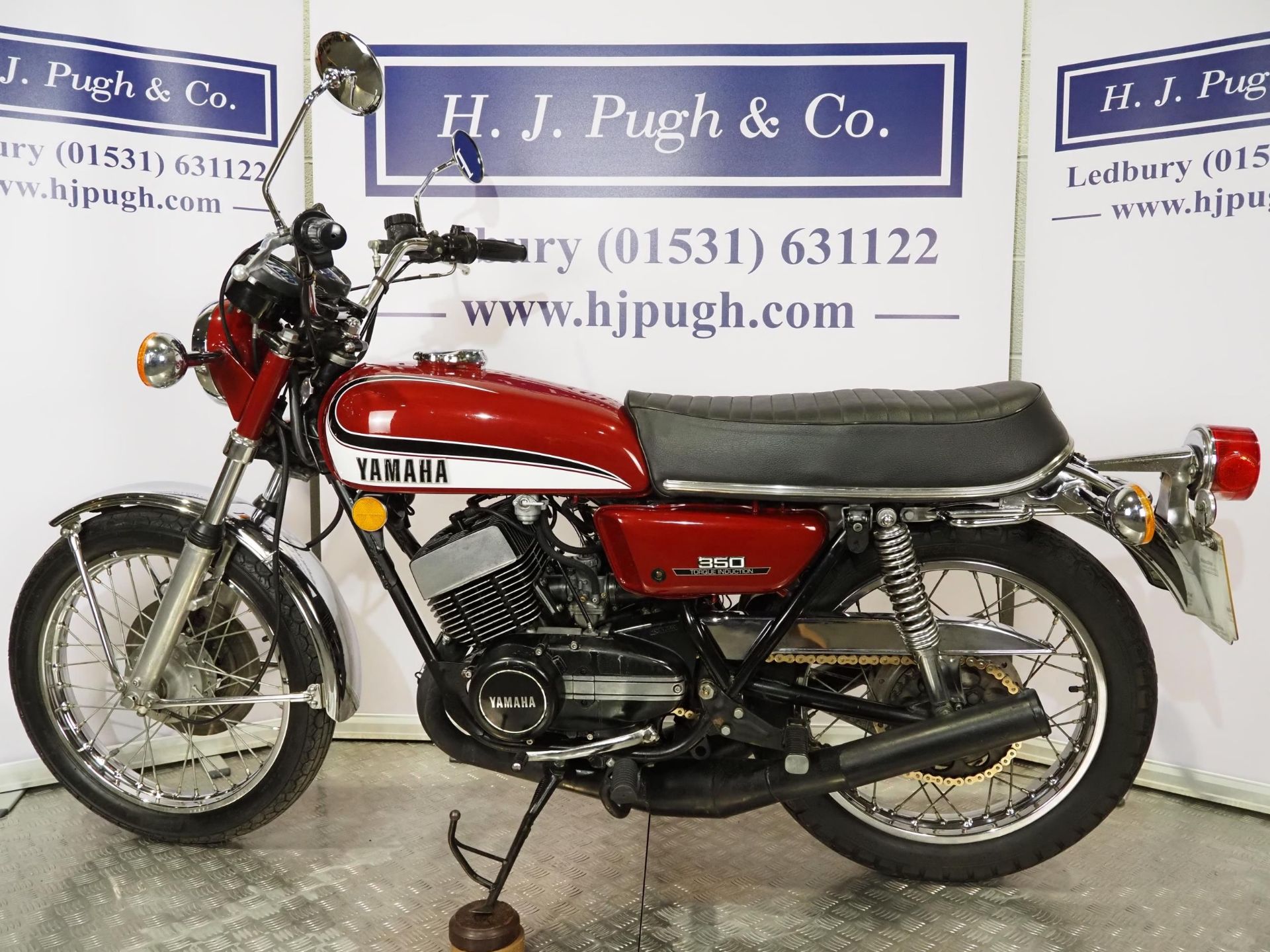 Yamaha RD350 motorcycle. 1972. 350cc. Frame No. 351108463 Engine No. 351108463 Runs and rides. MOT - Image 7 of 7