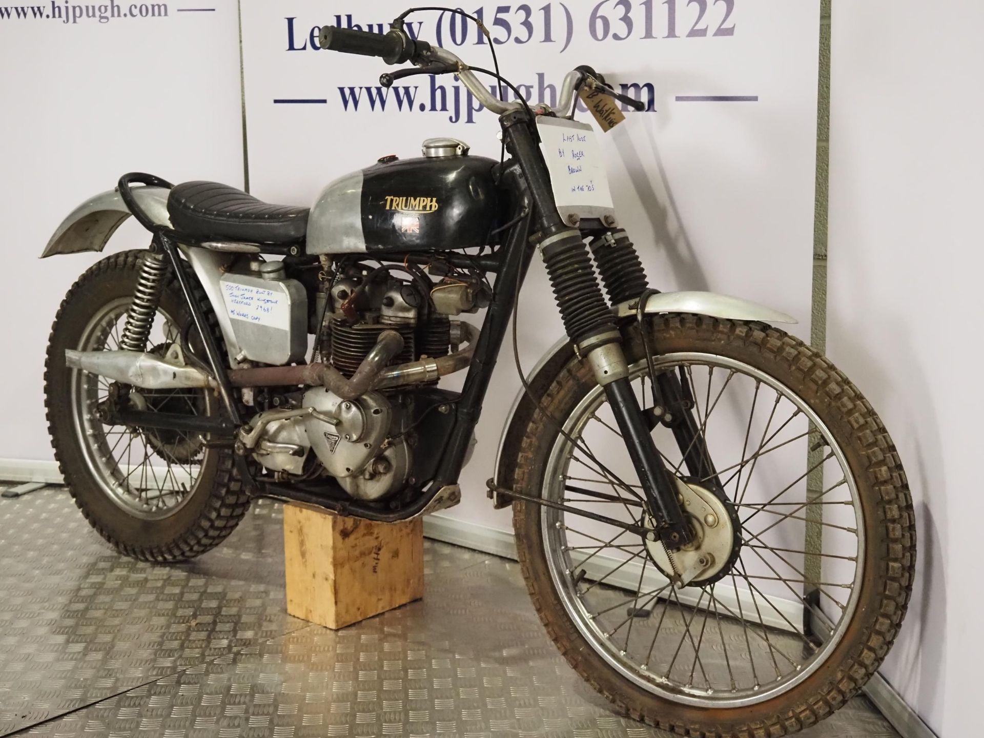 Triumph T100S trials motorcycle. 1960. 500cc Frame No. T100S H61881 Engine No. T100S H61881 Runs and - Image 2 of 8