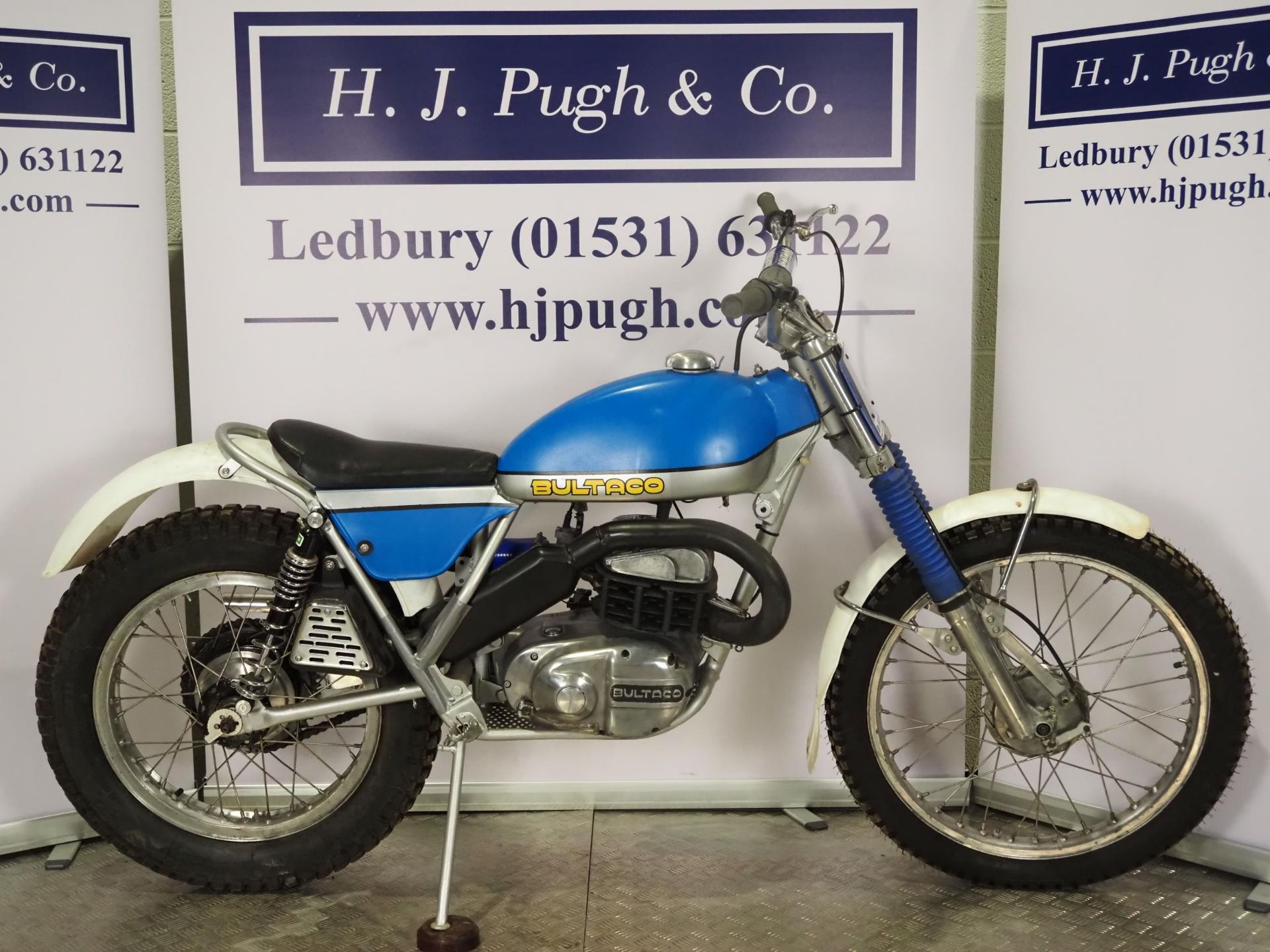 Bultaco Sherpa trials motorcycle. 1973. 350cc Frame No. B-9203028 Engine No. M-9203029 Runs and - Image 2 of 7