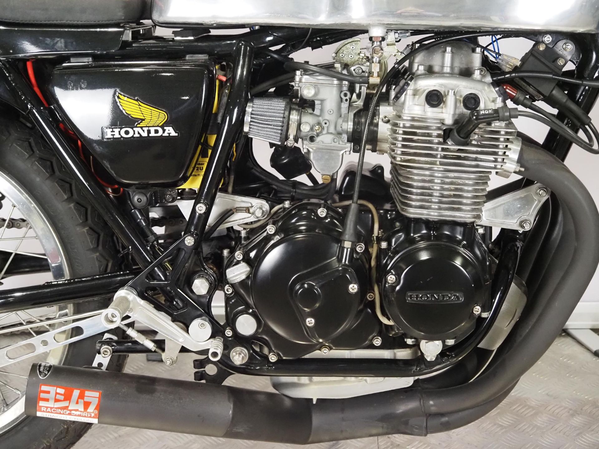 Honda CB400/4 custom motorcycle. 1977. 460cc Frame No. CB400F2-1075883 Engine No. CB400FE-1054348 ( - Bild 4 aus 8