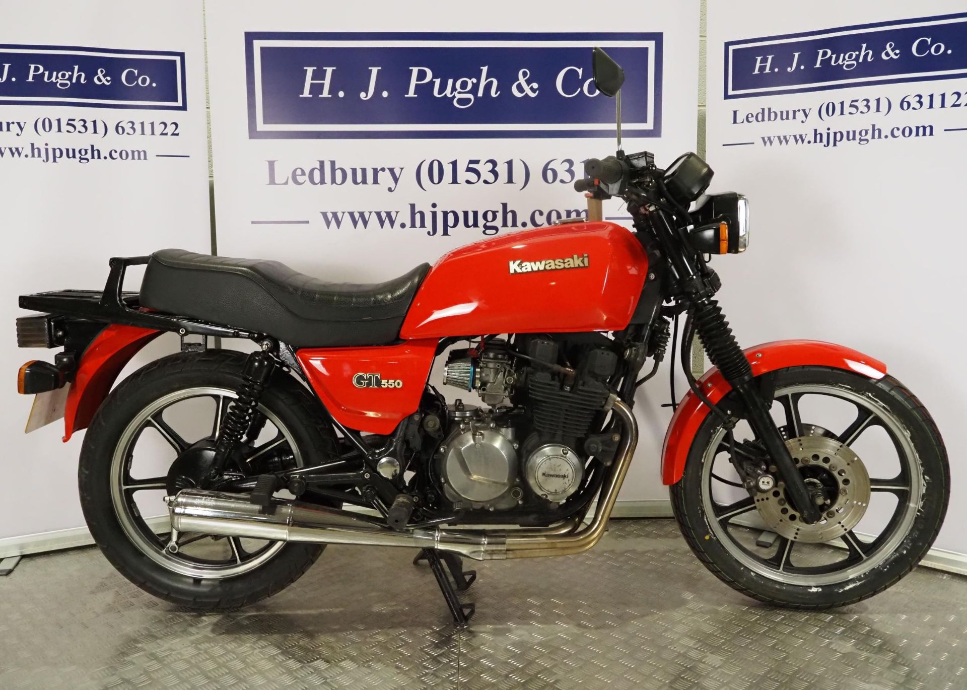 Kawasaki GT550m motorcycle. 1997. 553cc Runs but carburettors require attention. New battery,