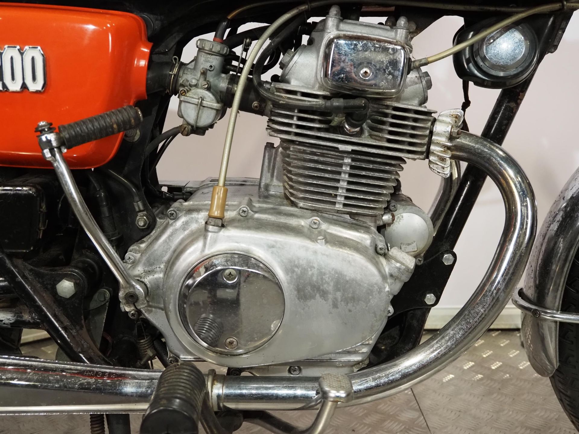 Honda CB200 motorcycle. 1976. 198cc Frame No. CB200-1044060 Frame No. CB200E-1046364 UK supplied - Image 4 of 6