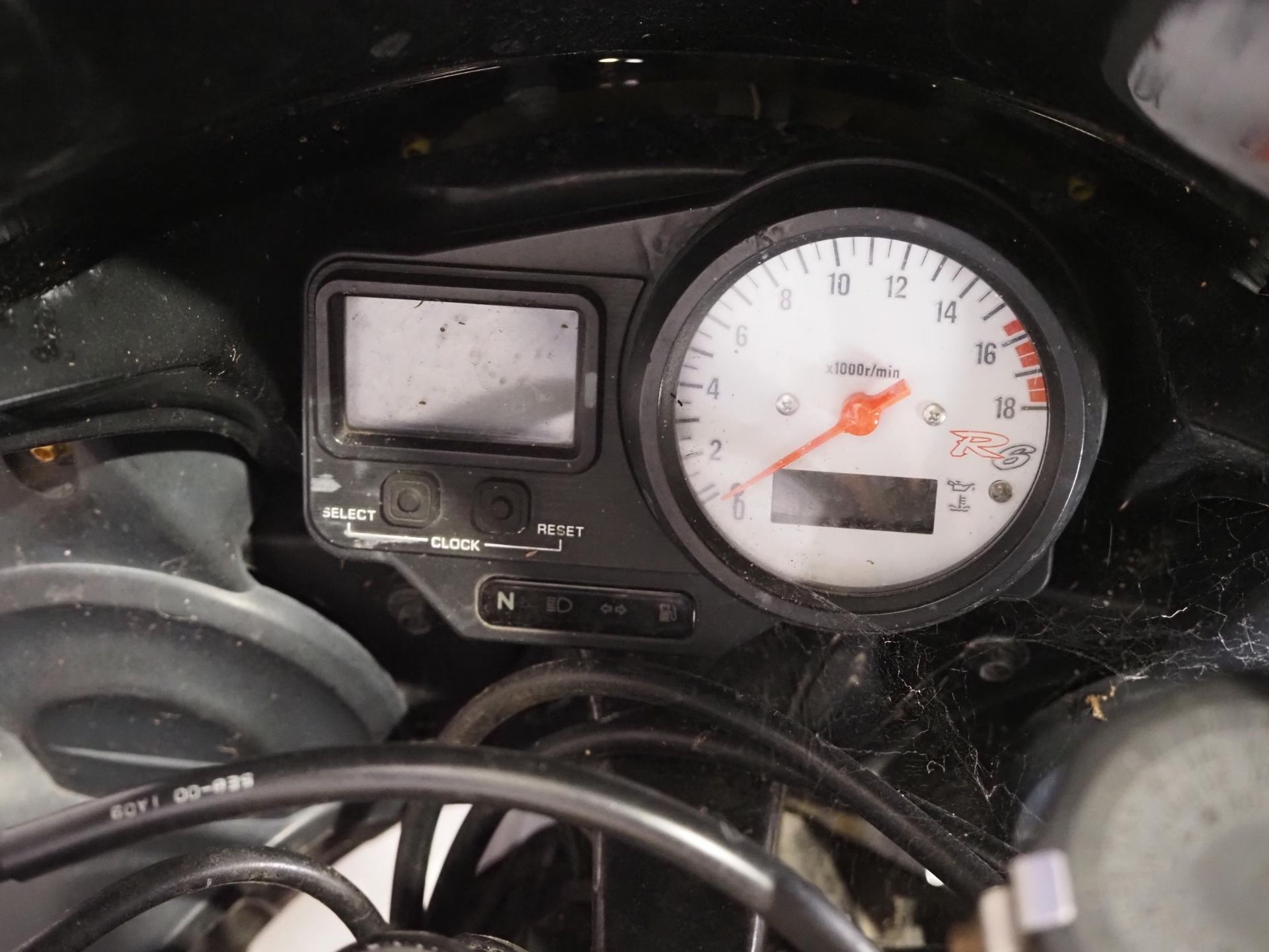 Yamaha YZF R6 motorcycle. 1999. 599cc Runs and rides but has big engine noise, possibly big end. . - Image 4 of 5