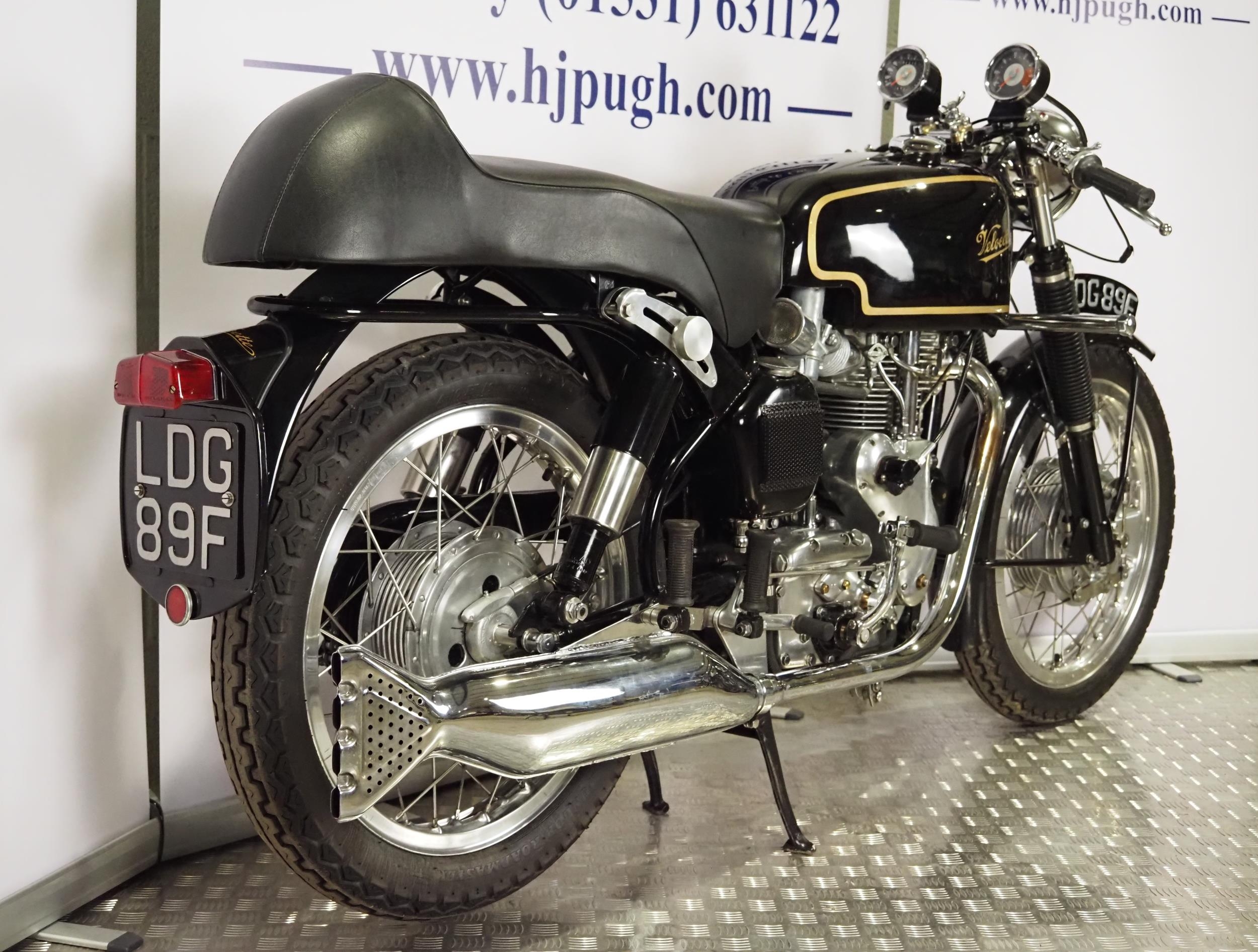 Velocette Thruxton motorcycle. 1967. 500cc. Frame No. RS/19436 Engine No. VMT/630 Runs and rides and - Image 3 of 13