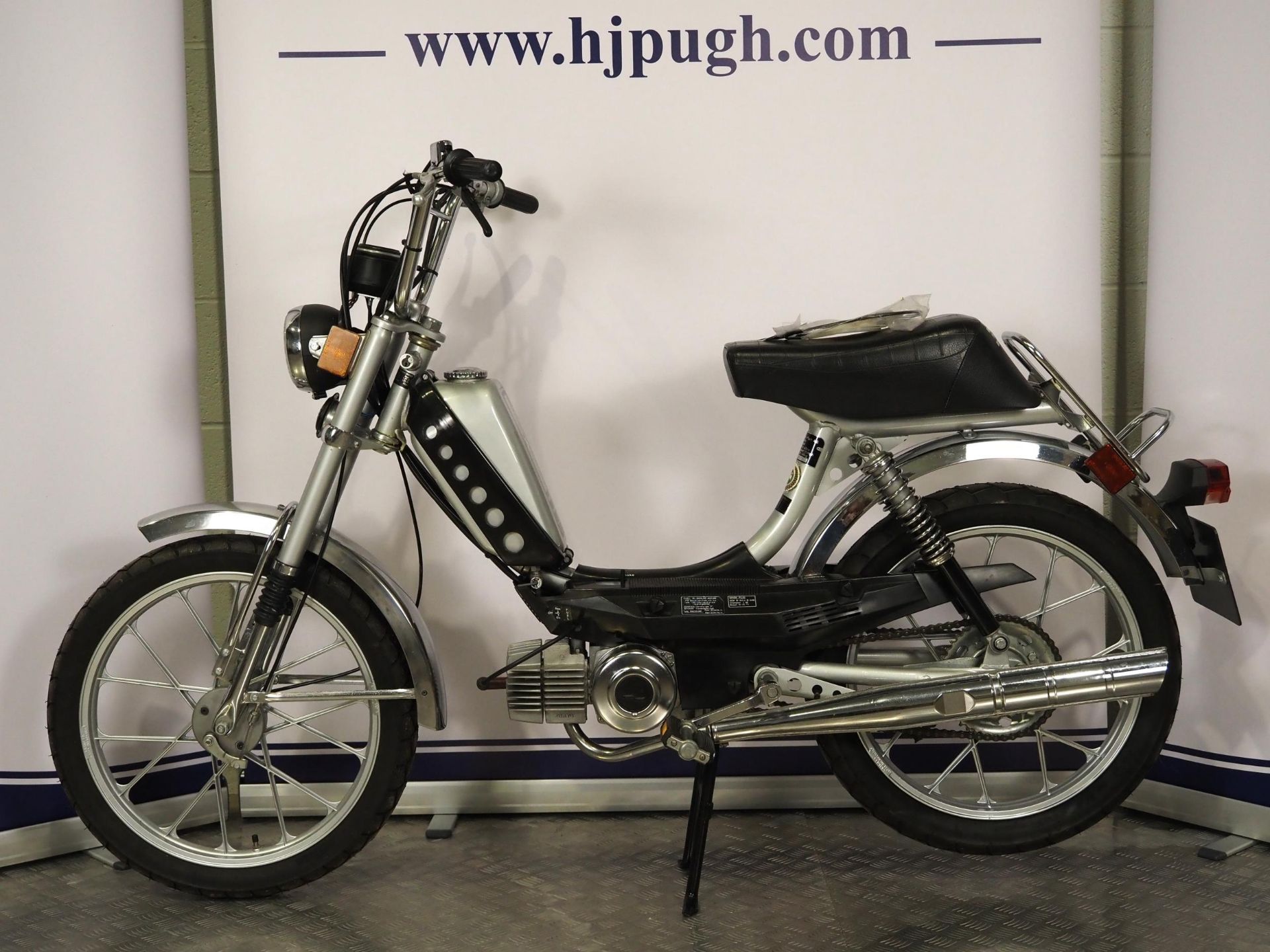 Puch Free Spirit moped. 1979. 49cc Frame No. 3524042 Engine No. 3524042 301 miles showing. Runs - Image 7 of 7