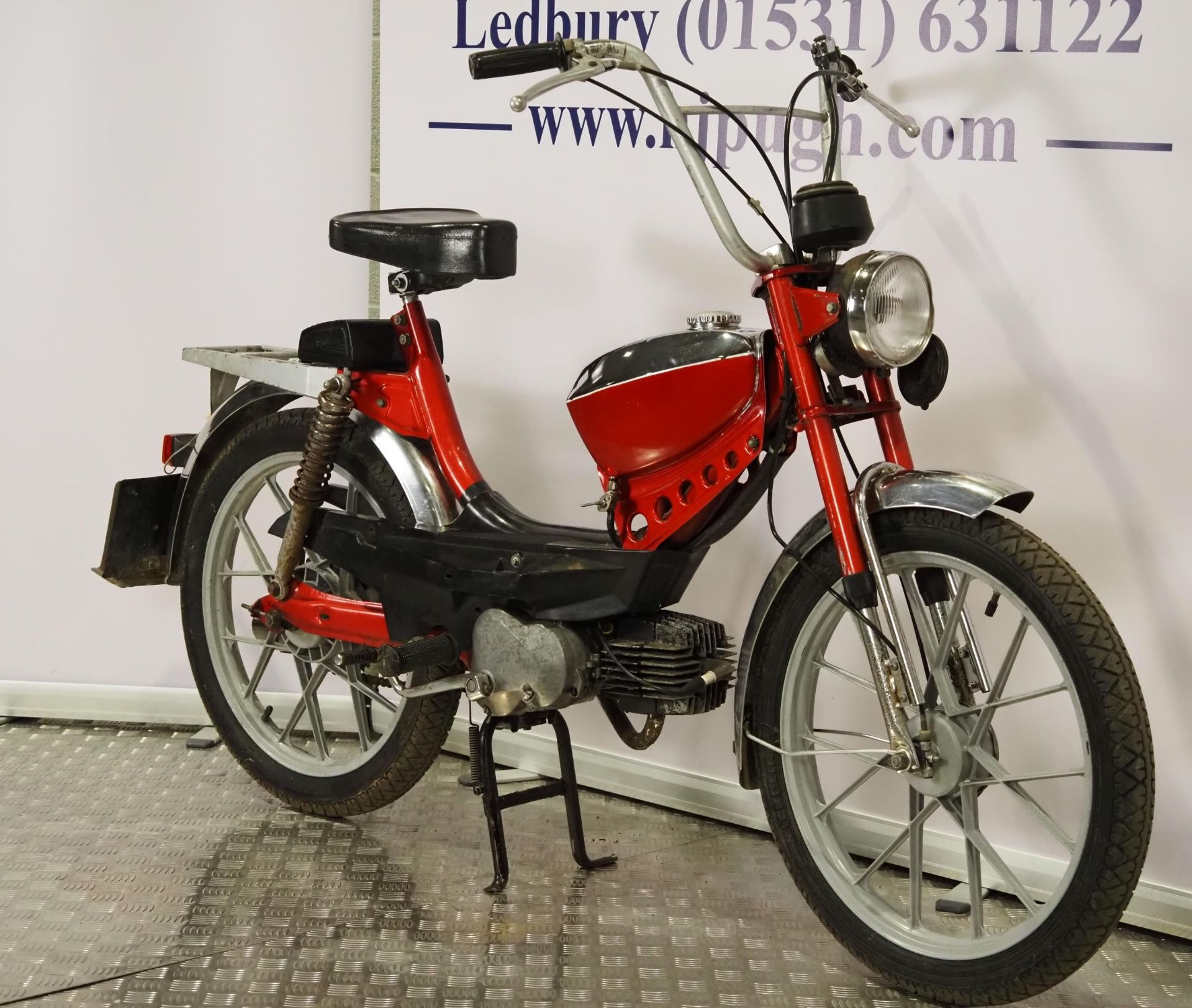 Puch Maxi 50 moped. 1979. 49cc. Frame No. 3020948 Engine No. 3020948 Runs and rides. Comes with - Image 2 of 6