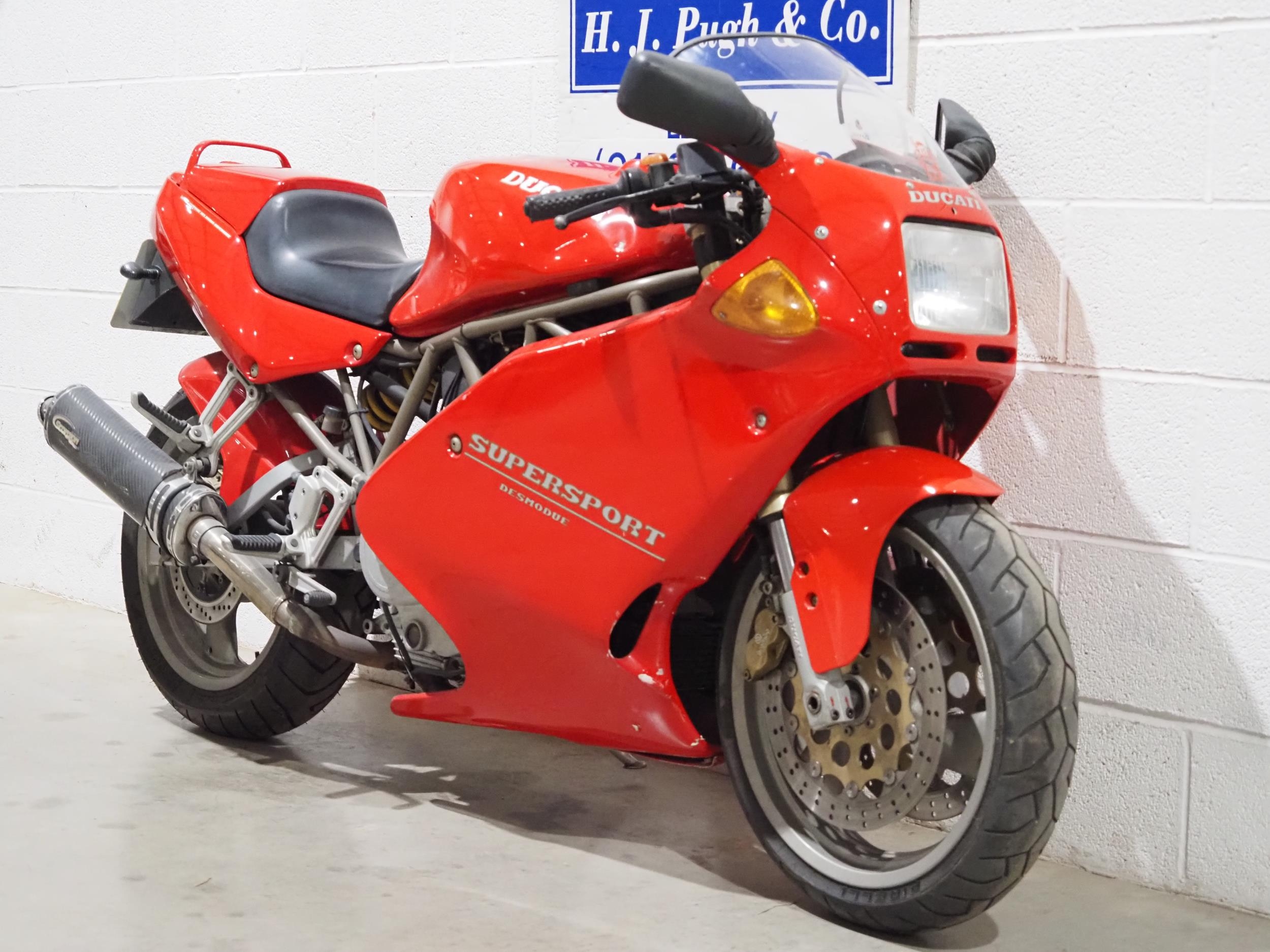 Ducati 750 Super Sport motorcycle. 1996. 749cc. Runs and rides. New fuel pump, battery and cam - Image 2 of 7