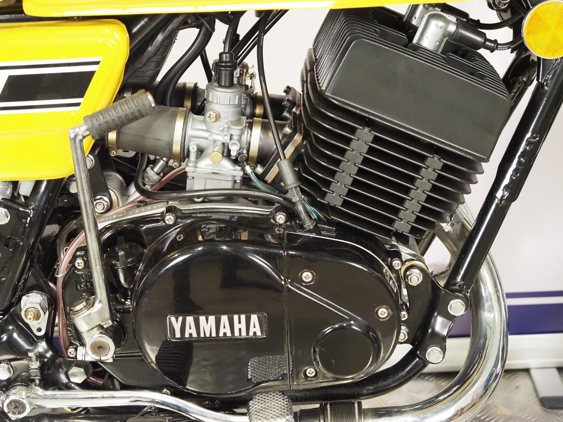 Yamaha RD 400 motorcycle. 1977. 400cc Frame No. 1A3-102493 Engine No. 1A3-102493 Runs and rides - Image 6 of 11