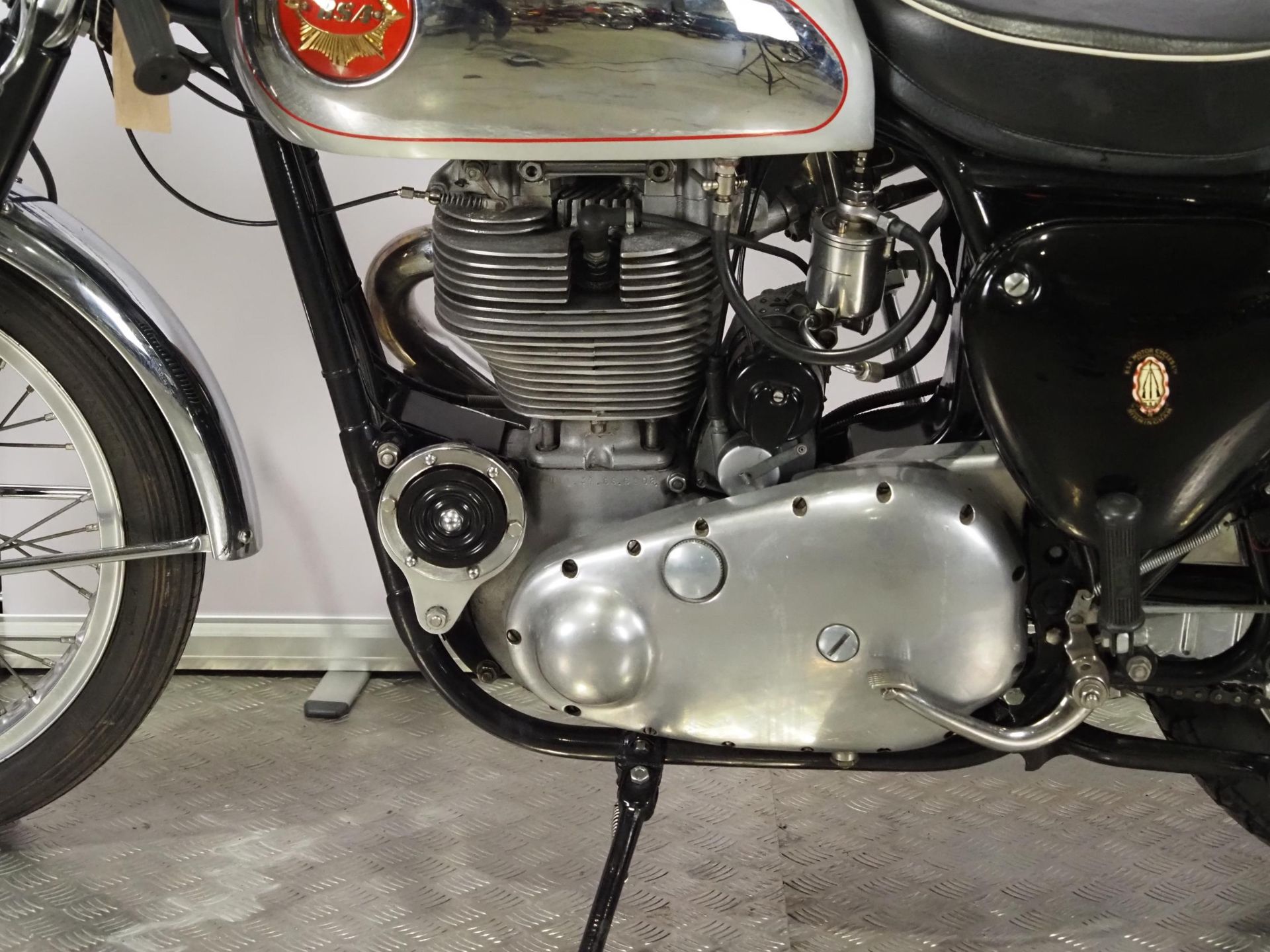 BSA Goldstar motorcycle. 1962. 500cc. Frame No. CB32 11395 Engine No. DBD34GS 6802 Runs and rides - Image 9 of 11