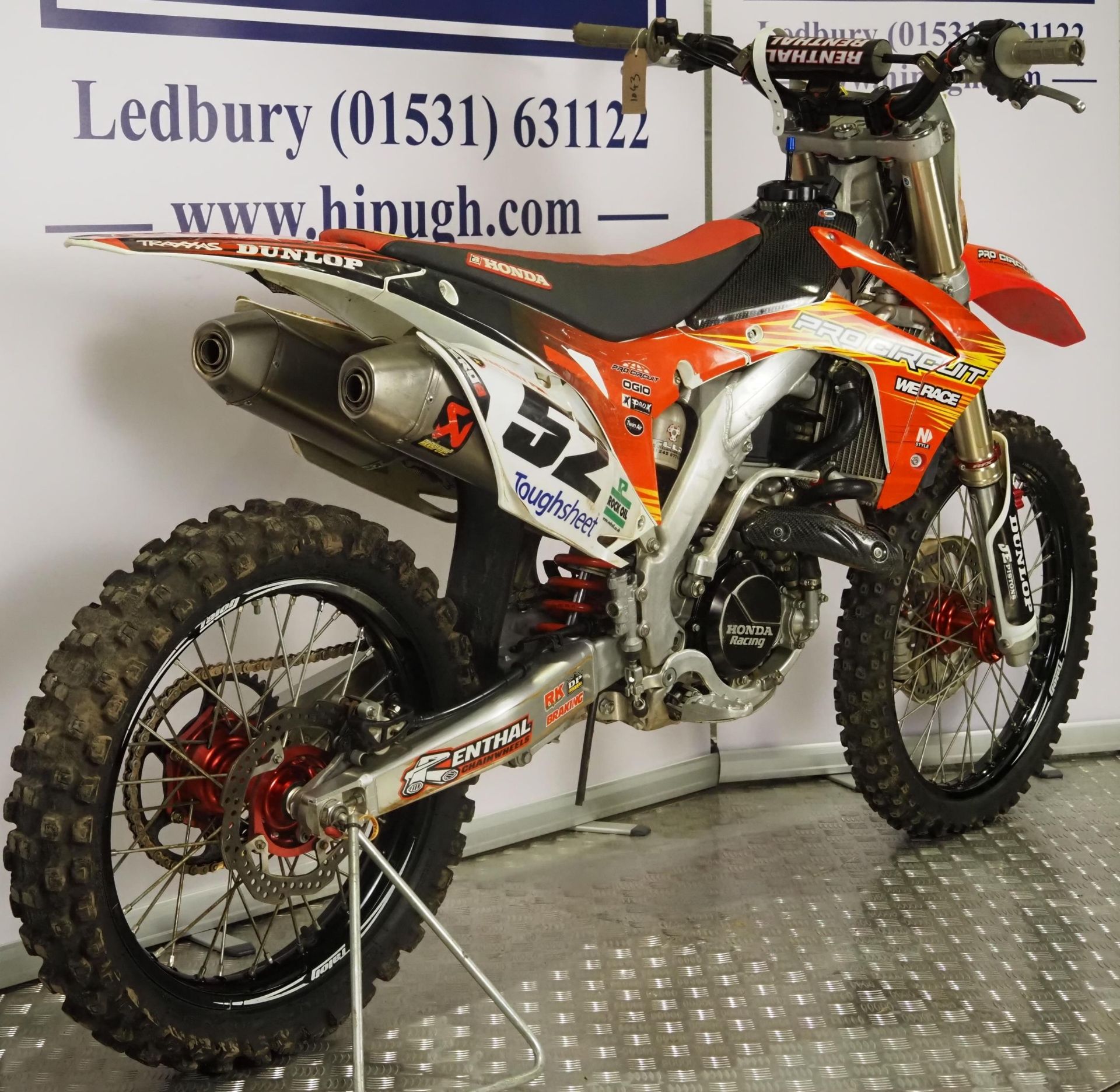 Honda CRF450R motocross bike. 2015. 450cc Runs and rides. 2015 Buildbase special edition with - Image 3 of 5