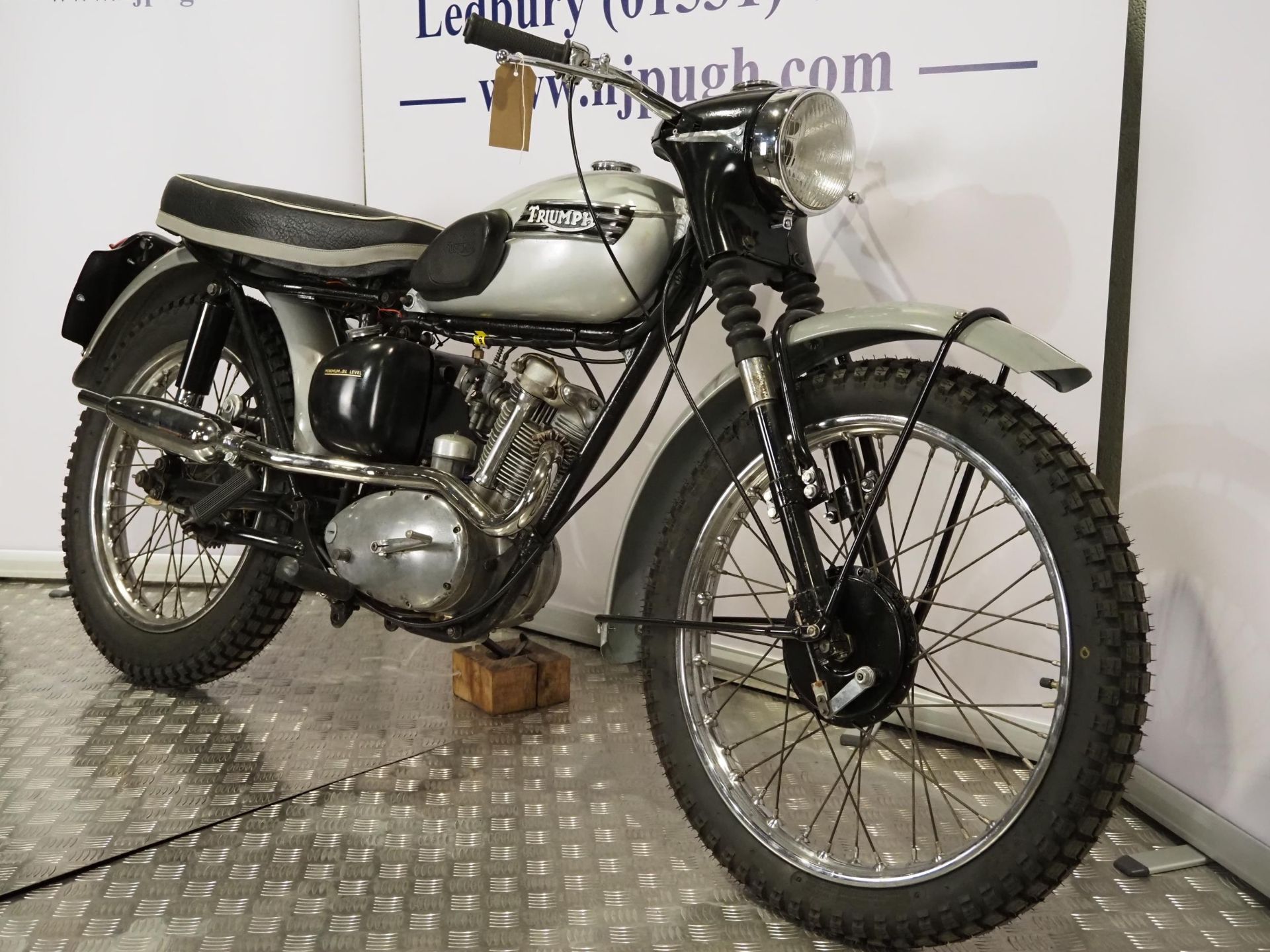 Triumph T20C Tiger Cub Competition motorcycle. 1957. 199cc. Frame No. T34275 Engine No. T20C39768 - Bild 2 aus 7