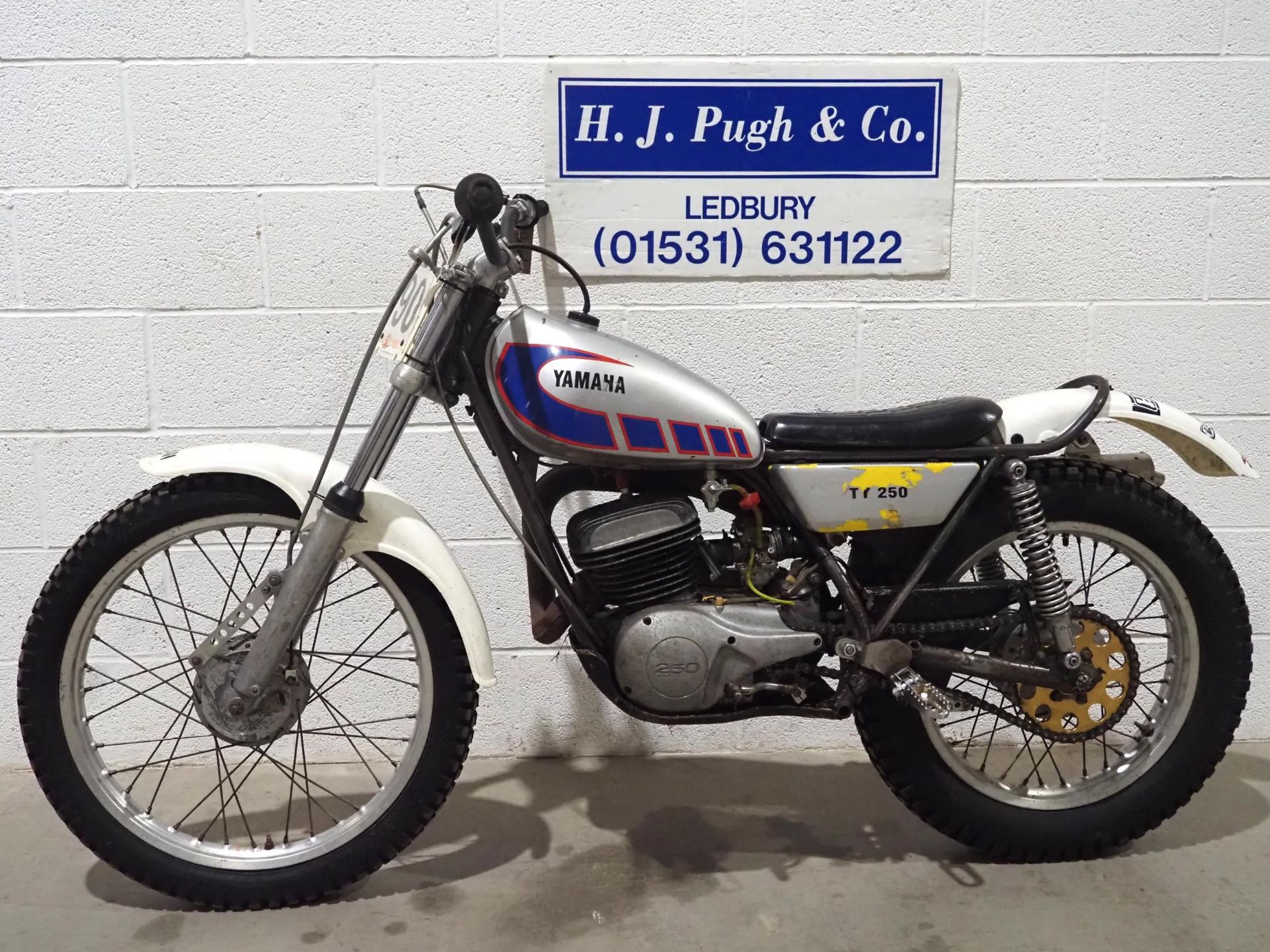 Yamaha TY250 trials motorcycle. 250cc Frame No. 434-013549 Engine No. 434-013549 Runs and rides. - Image 5 of 6