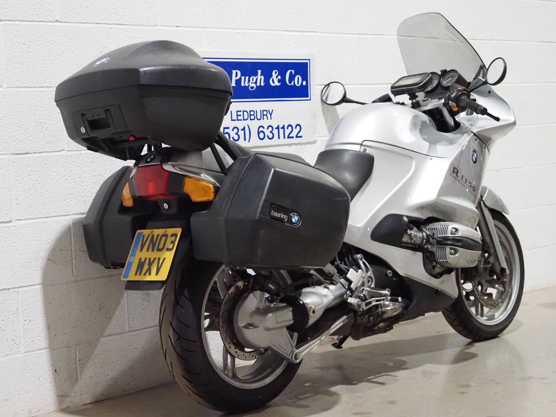BMW R1150RS motorcycle. 2003. 1130cc. Runs and rides. MOT until 24.07.24. Recorded CAT D in 2014. - Image 3 of 5