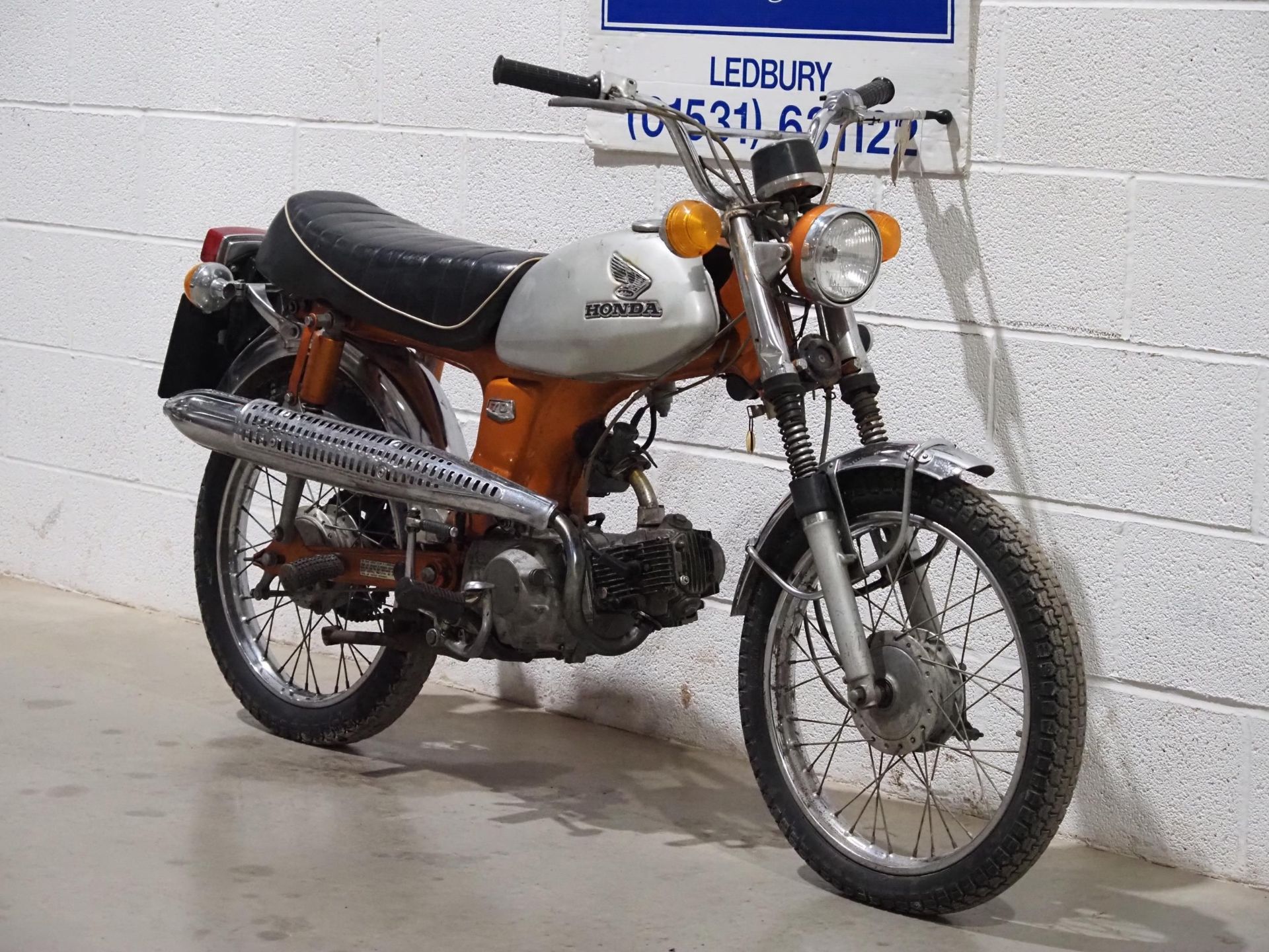 Honda CL70 motorcycle. 1970. 70cc. Frame No. CL70-203332 Engine No. CL70E-203322 Engine turns over - Image 4 of 8