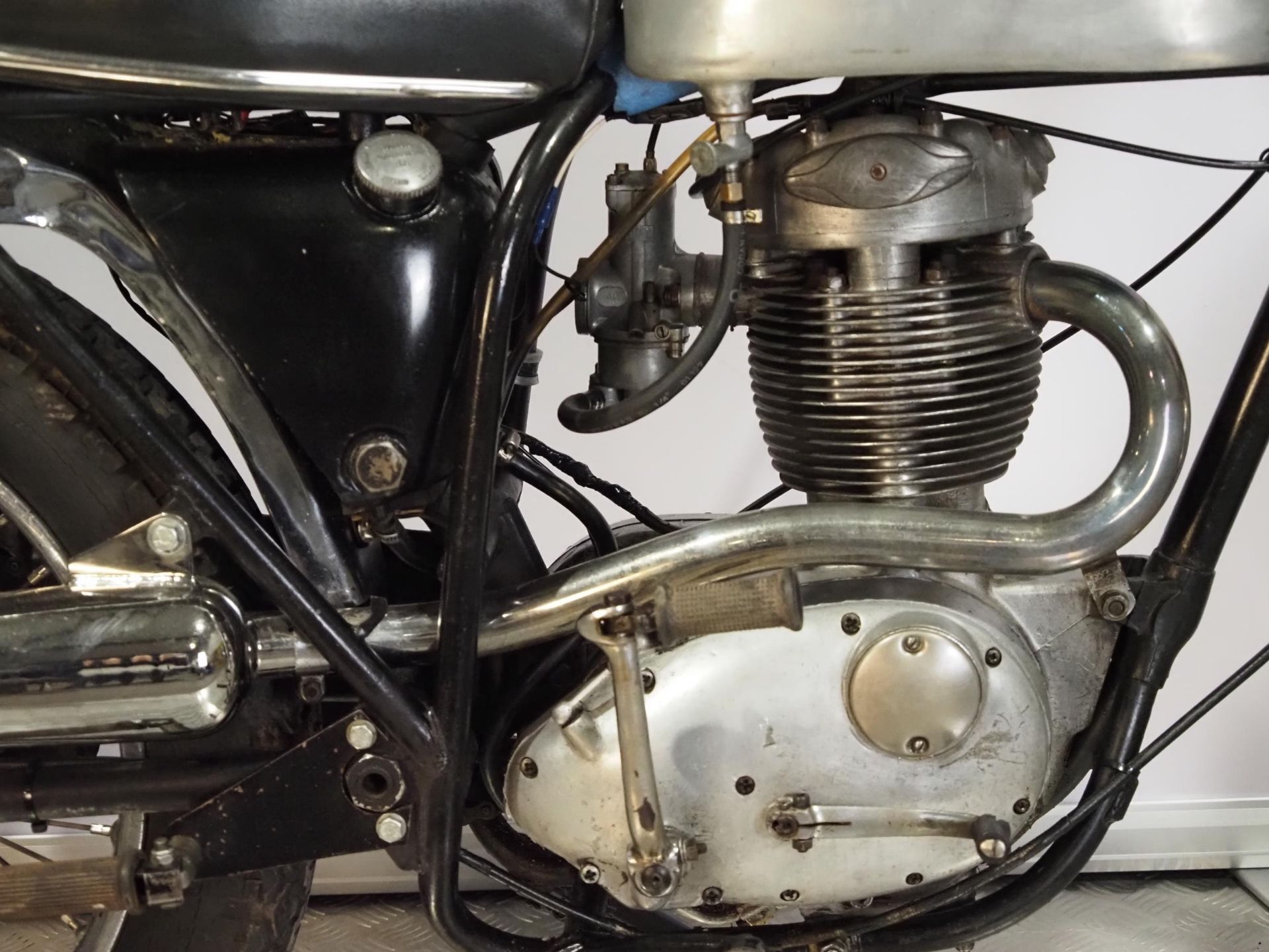 BSA B44B Victor EA motorcycle. 1967. 441cc. Frame No. B44EA2272 Engine No. B44EA2272 Runs and rides. - Image 4 of 6