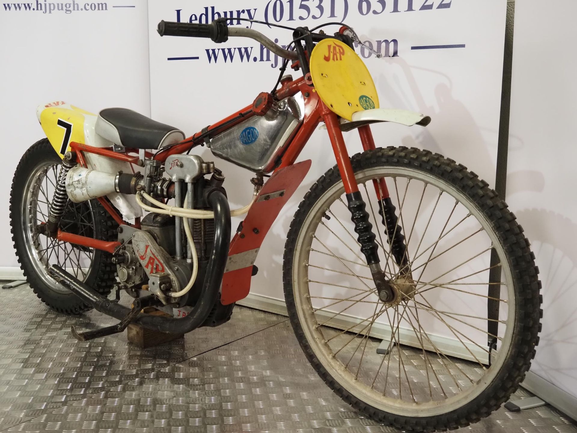 Hagon JAP grasstrack motorcycle. 1960s. 500cc. Engine No. JOS/D/77293/4 Engine turns over. Has - Image 3 of 8
