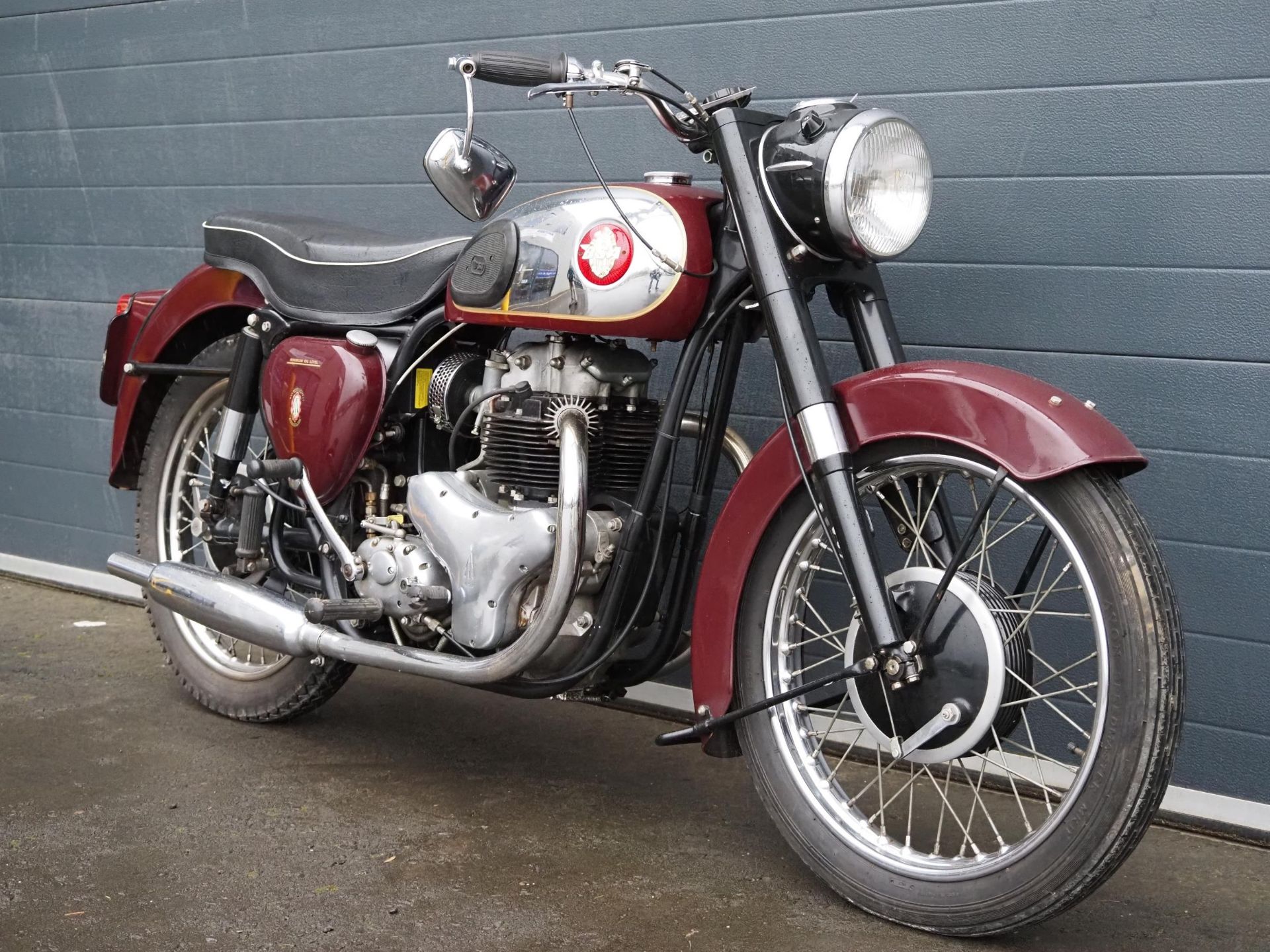 BSA A7 motorcycle. 500cc. 1959. Frame No. A716580 Engine No. CA7 1620 Runs and rides well, lots of - Image 2 of 6