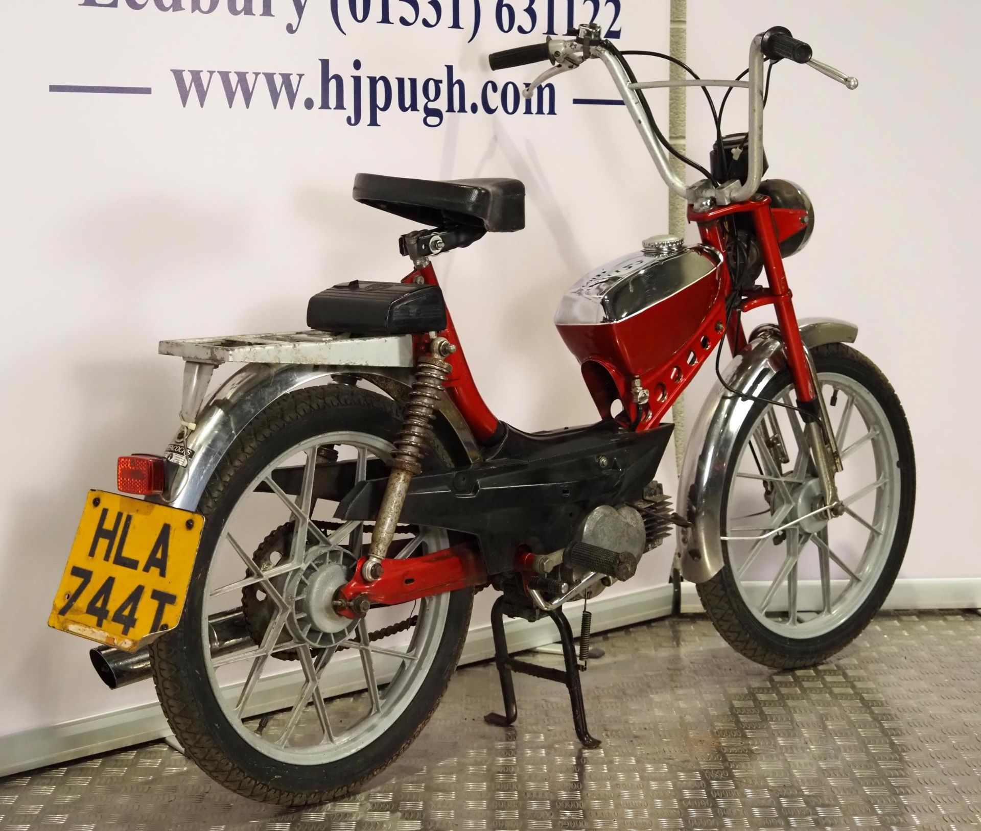 Puch Maxi 50 moped. 1979. 49cc. Frame No. 3020948 Engine No. 3020948 Runs and rides. Comes with - Image 3 of 6