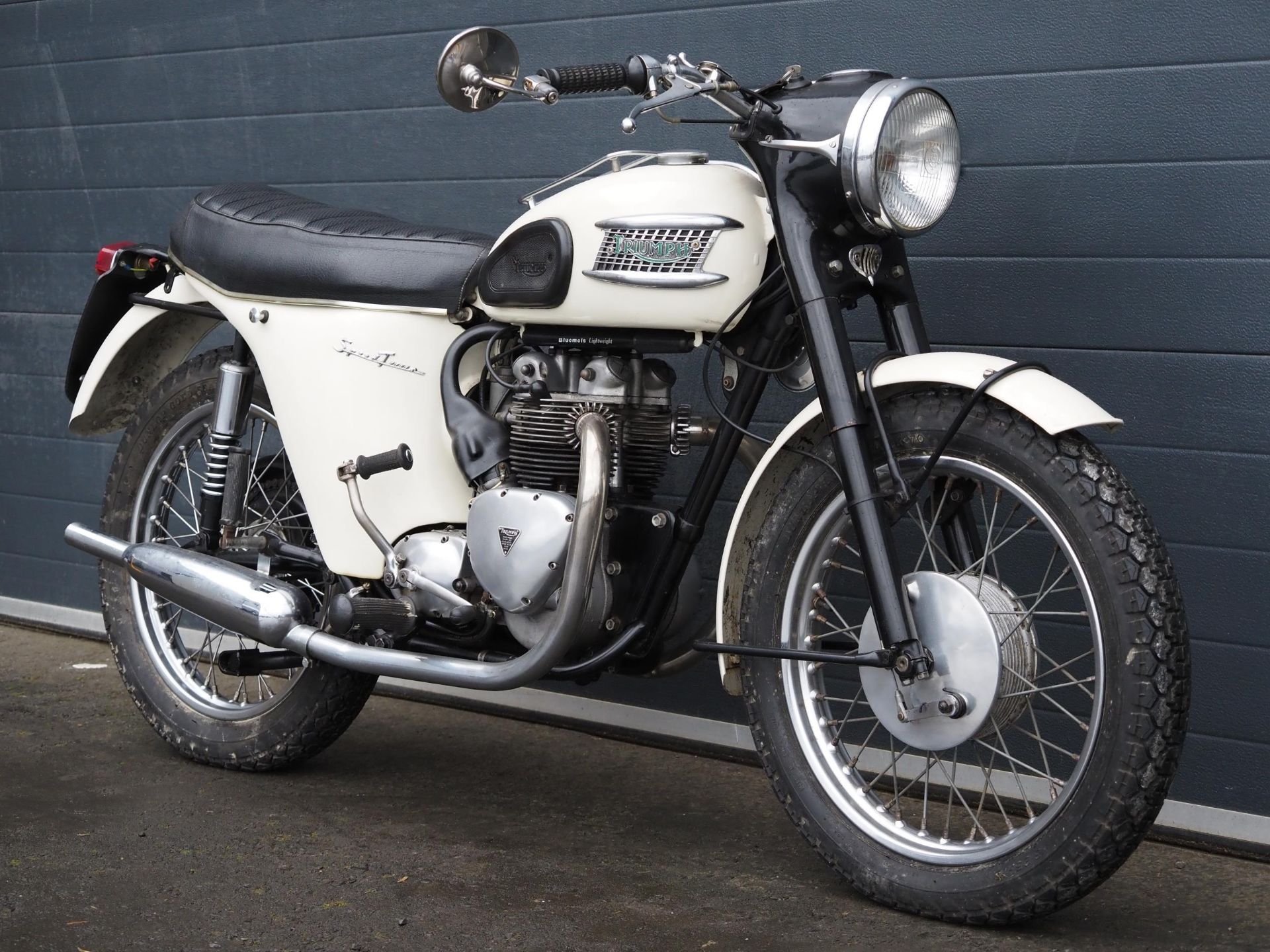 Triumph 5TA Speedtwin motorcycle. 500cc. 1960. Frame No. 15711 Engine No. H15711 Alot of money has - Image 2 of 7