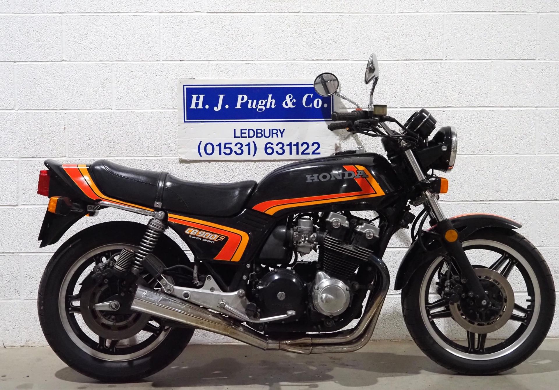Honda CB900F SuperSport motorcycle. 1982. 901cc. Runs and rides. Recent new tyres. Comes with MOT