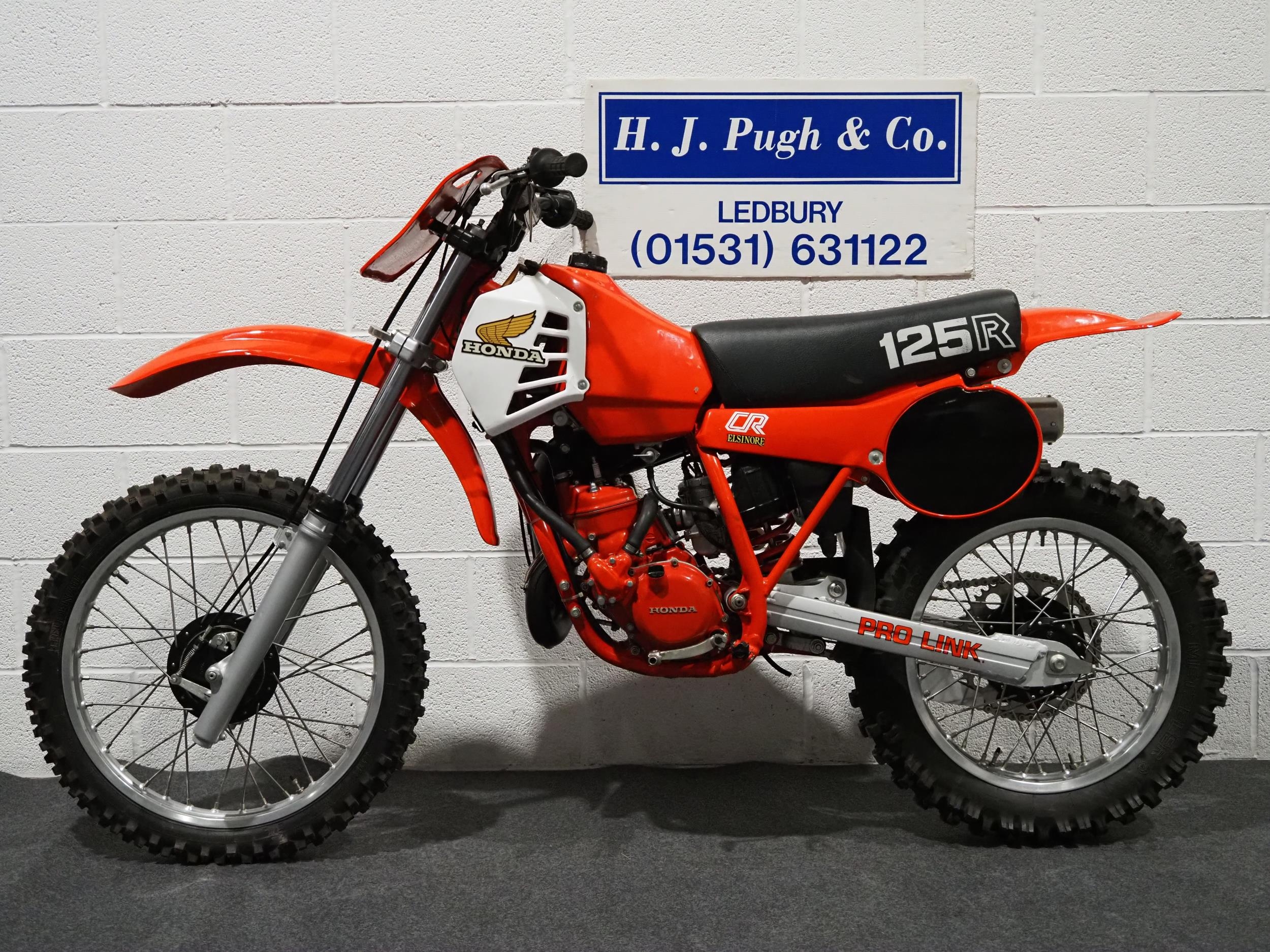 Honda CR125R Enduro motorcycle. 1981 Frame No. JE0107B0204467 Engine No. JE01E294044 Last ridden - Image 4 of 5