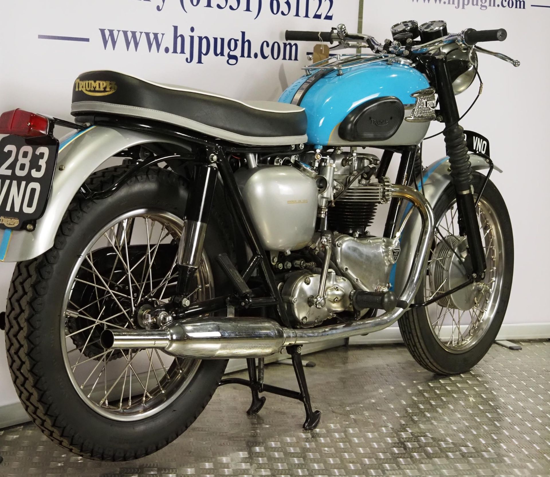 Triumph Bonneville T120 motorcycle. 1961. 650cc Frame No. D11903 Engine No. D11903 Runs and rides - Image 3 of 10