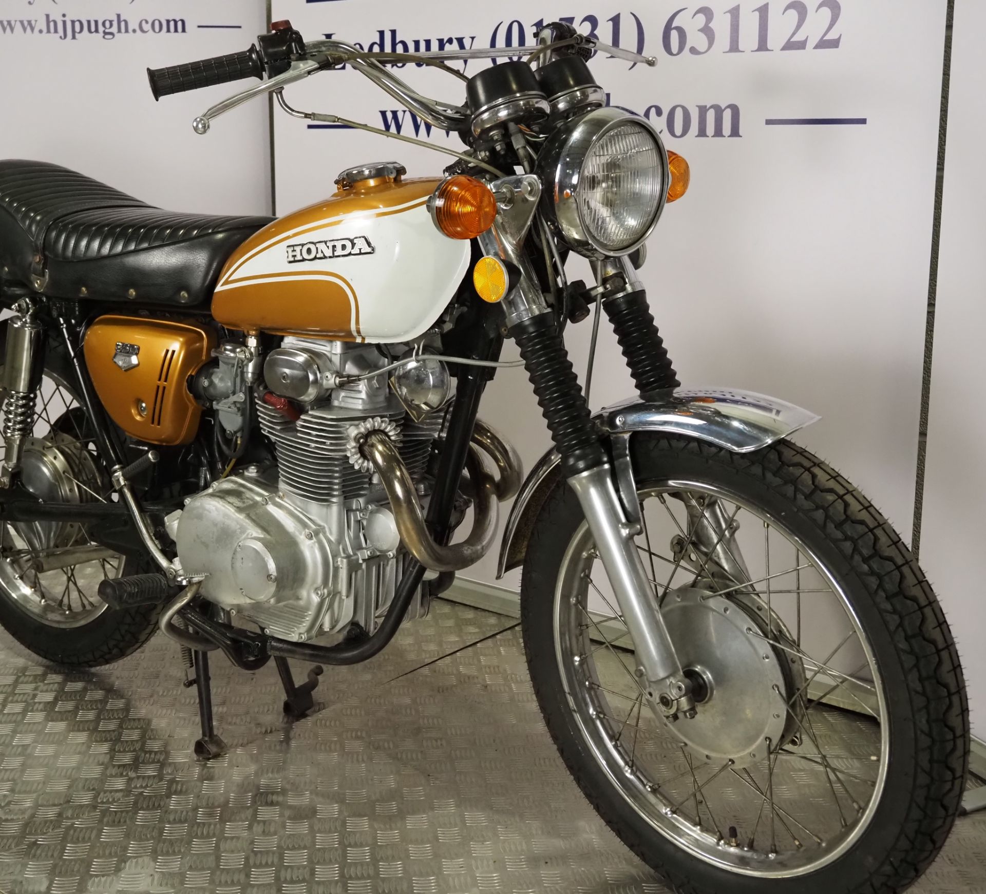 Honda CL350 motorcycle. 1971. 325ccRuns and rides. New tyres and tubes, new battery, carburettors - Image 2 of 6