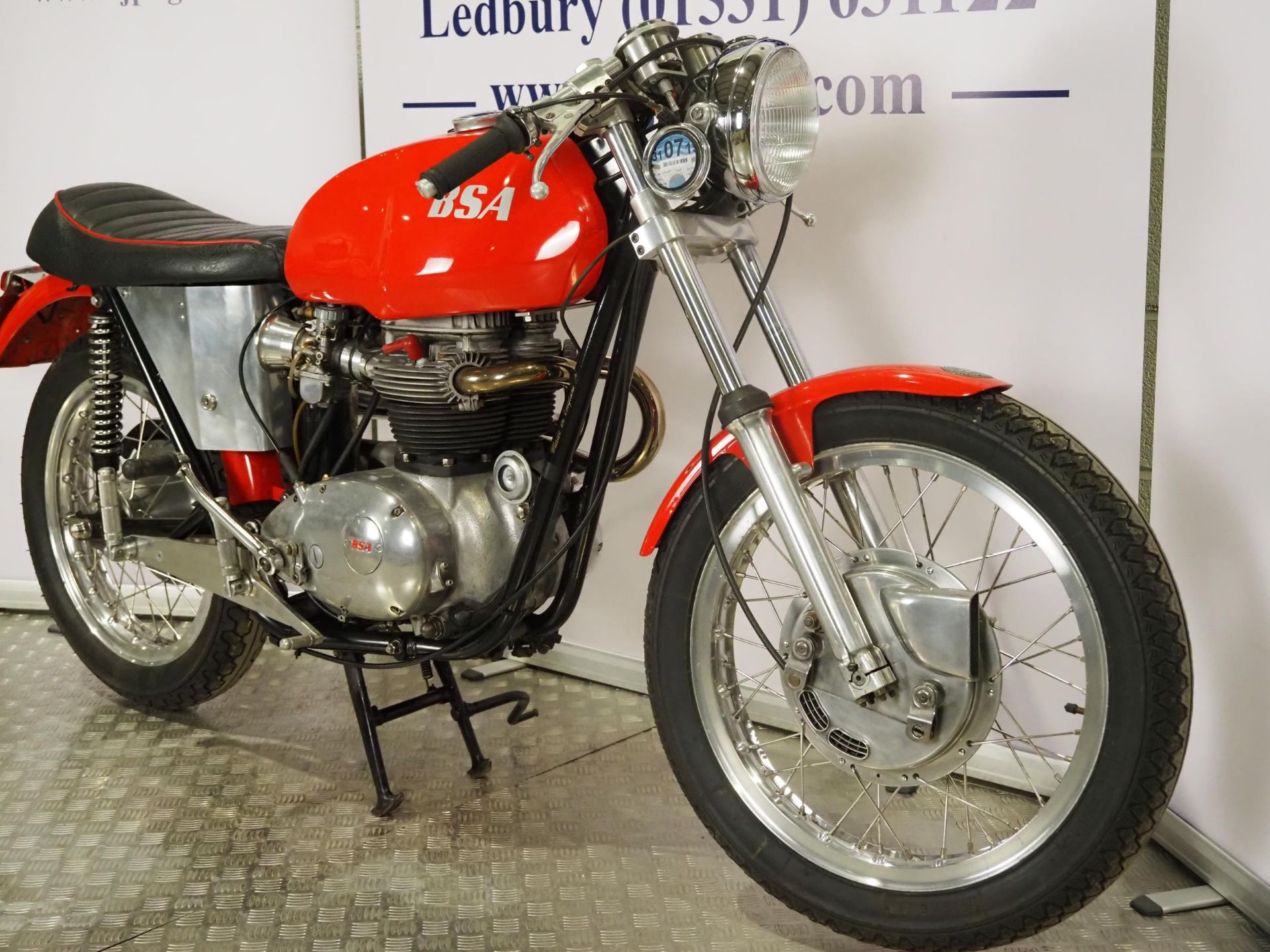 BSA Lightning motorcycle. 1972. 650cc Frame No. DE06637 A65L Engine No. DE06637 A65L Engine turns - Image 4 of 10