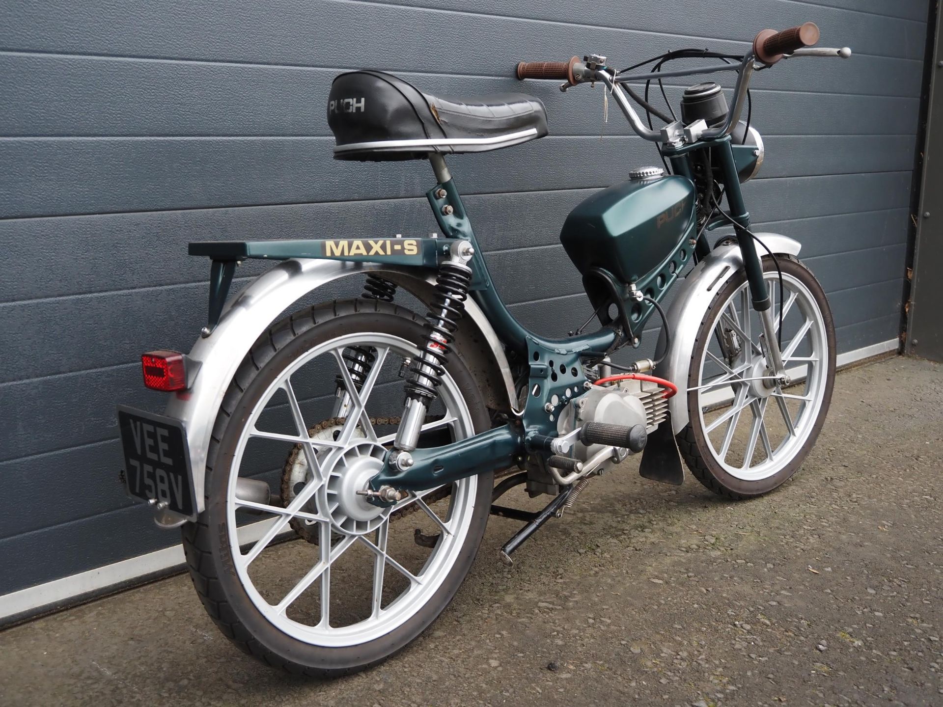 Puch Maxi-s moped. 49cc. 1979. Frame No. 3200706 Engine No. 3200706 Runs and rides. Will need - Image 3 of 6