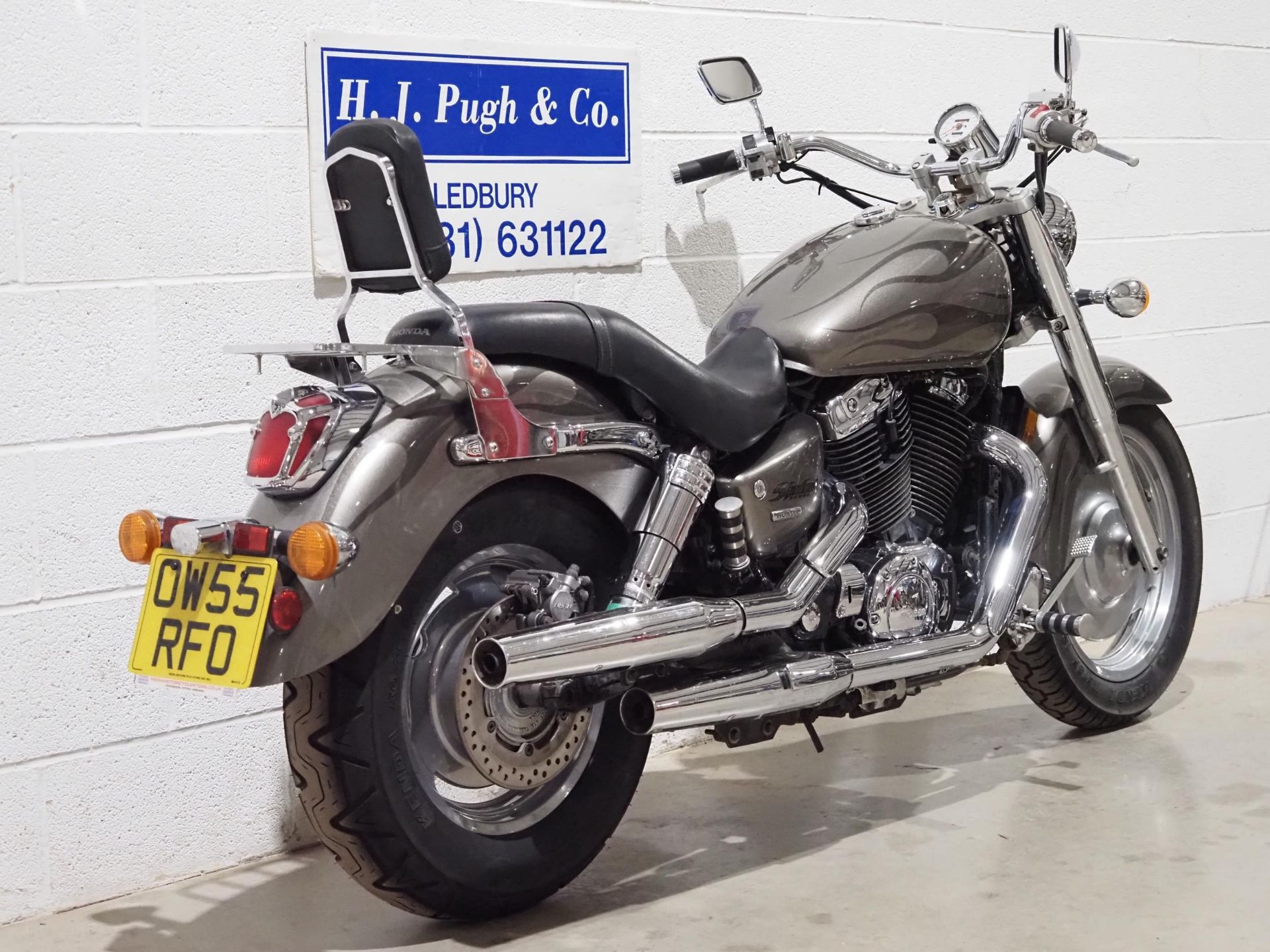 Honda VT1100 Shadow Sabre motorcycle. 2006. 1099cc. Runs and rides. MOT until 23.04.25. Comes with - Image 3 of 6