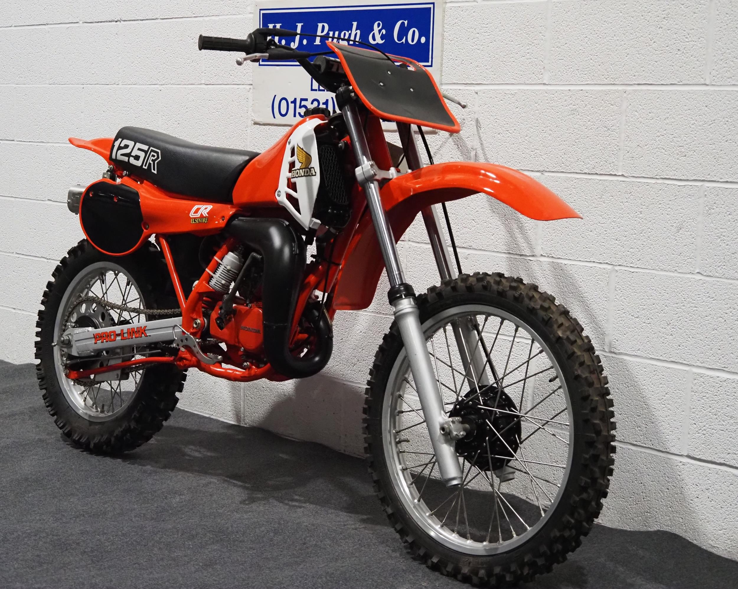 Honda CR125R Enduro motorcycle. 1981 Frame No. JE0107B0204467 Engine No. JE01E294044 Last ridden - Image 2 of 5