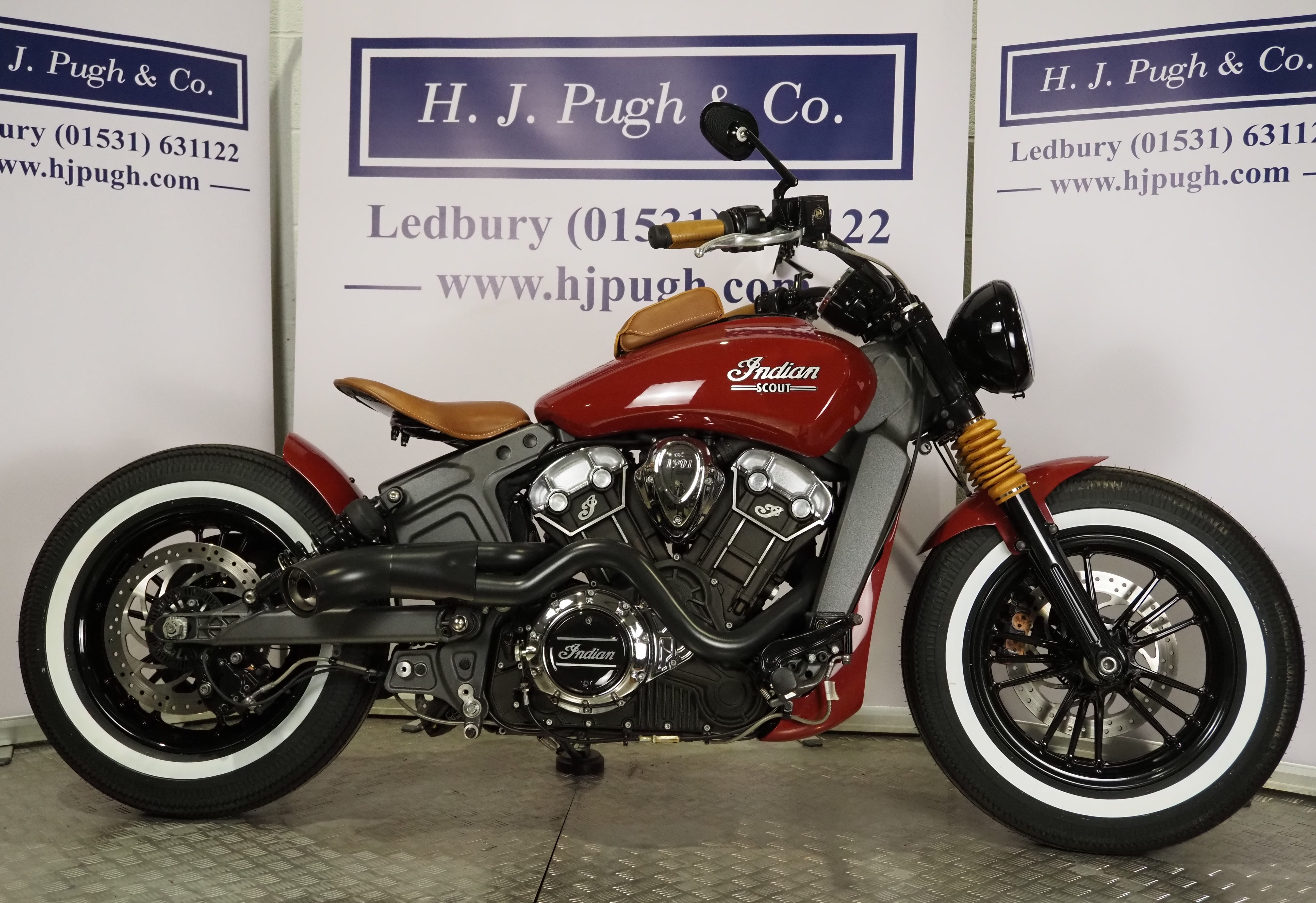 Indian Scout bobber motorcycle. 2016.1133ccFrame No. 56KMSA006G3110975Engine No. 0120530803541Runs