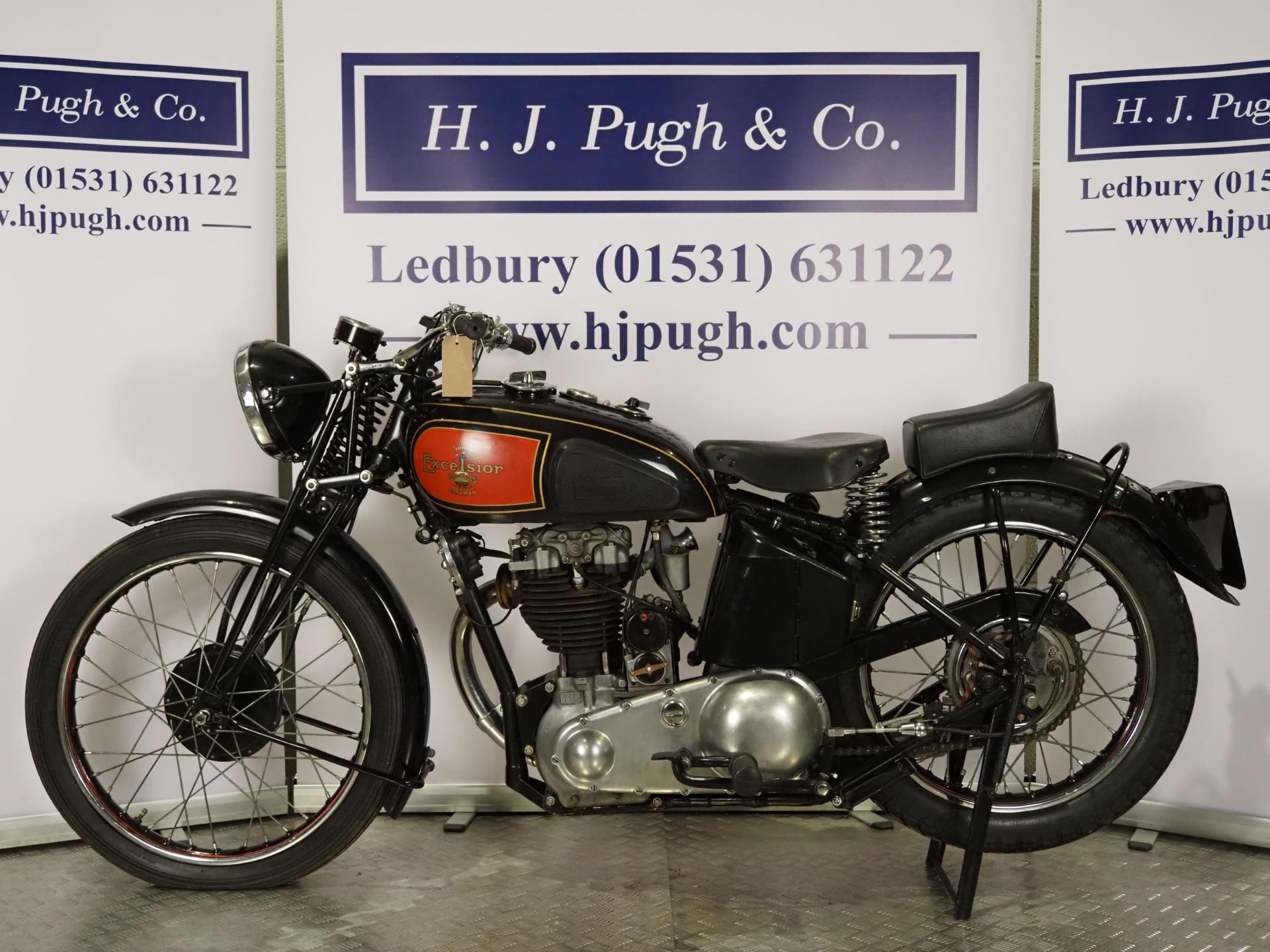 Excelsior Manxman motorcycle. 1939. 350cc. Frame No. JM85 Engine No. CXC135 Runs and rides but not - Image 13 of 13