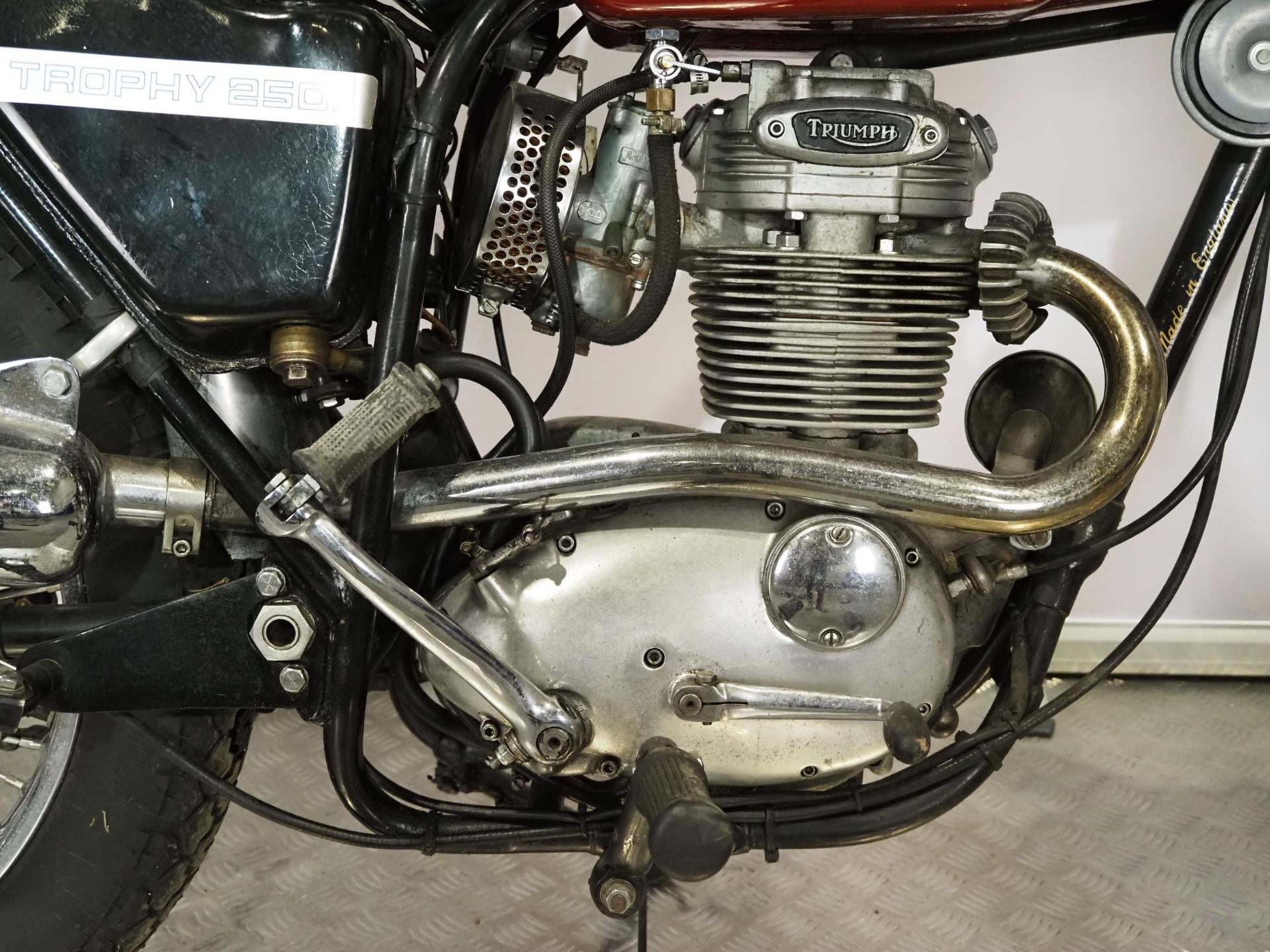 Triumph TR25W Trophy motorcycle. 1969. 249cc Frame No. JD 01472TR.25W Engine No. JD 01472TR.25W Part - Bild 4 aus 7