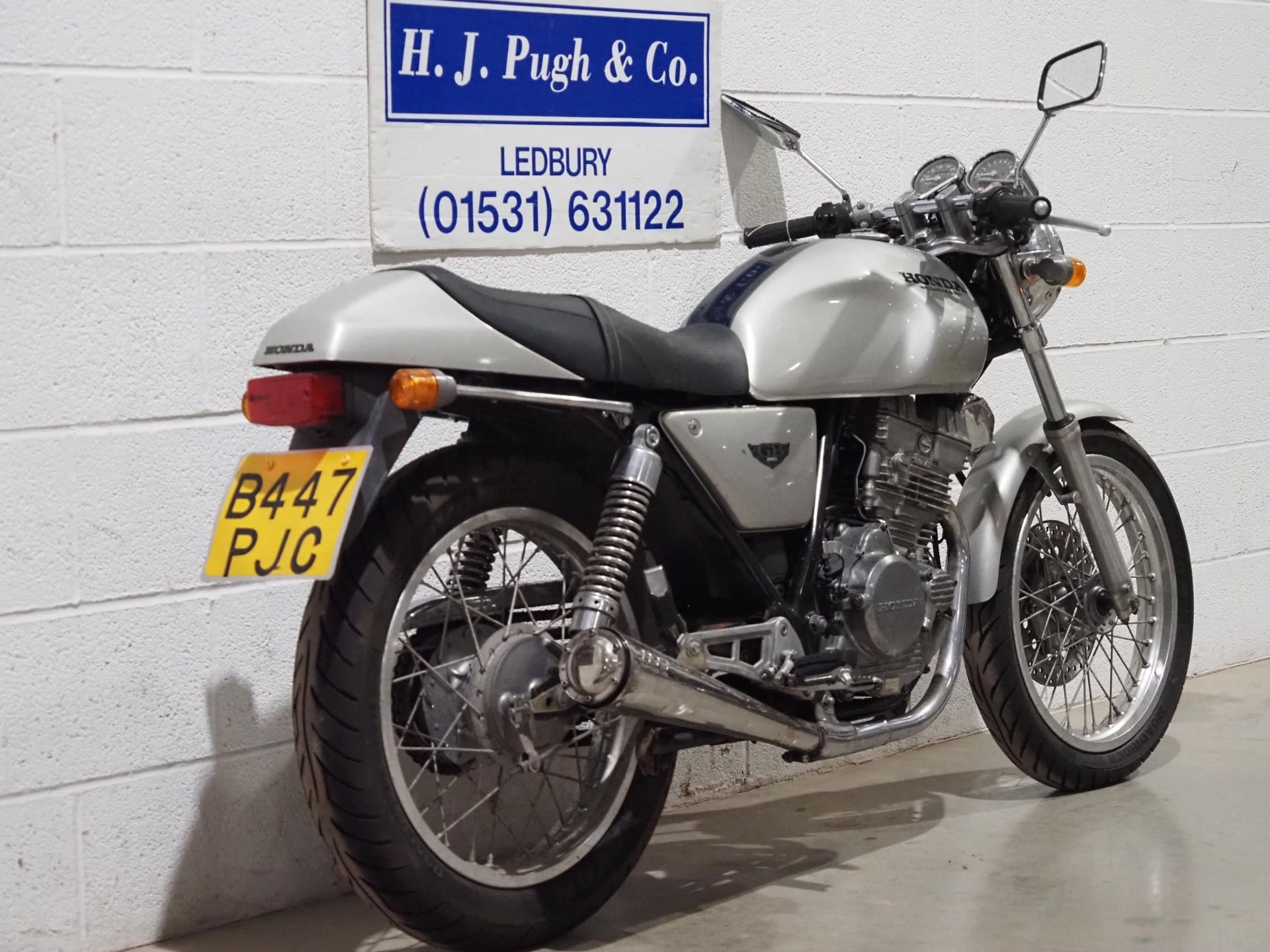 Honda Clubman GB250 motorcycle. 1985. 249cc. Frame No. MC10-1400792 Engine No. MC10E-1500494 Reg. - Bild 3 aus 6