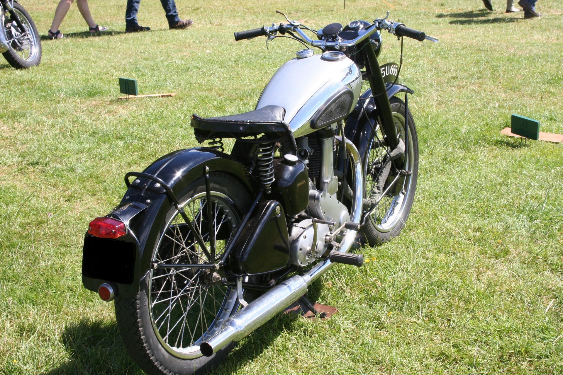 BSA B31 motorcycle. 1947. Frame No- XB316902 Engine No- XB316053 A lovely example of a B31 in its - Image 3 of 9